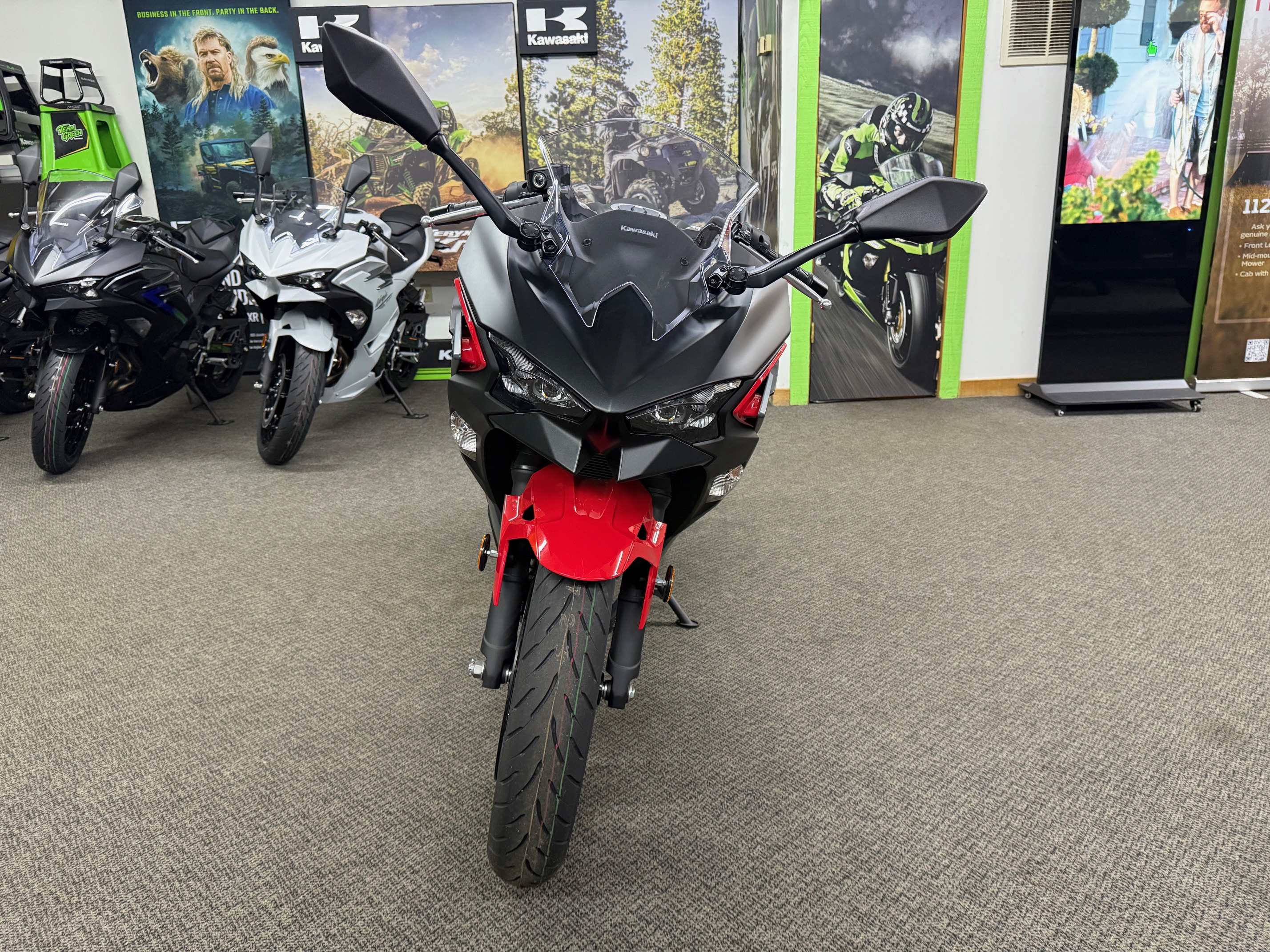2025 Kawasaki Ninja® 500 ABS - Photo 2