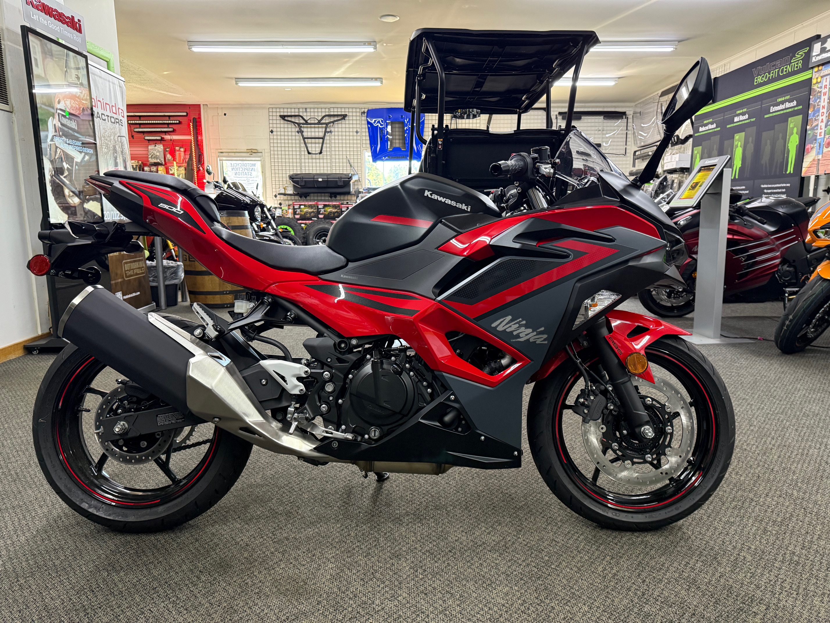 2025 Kawasaki Ninja® 500 ABS - Photo 4