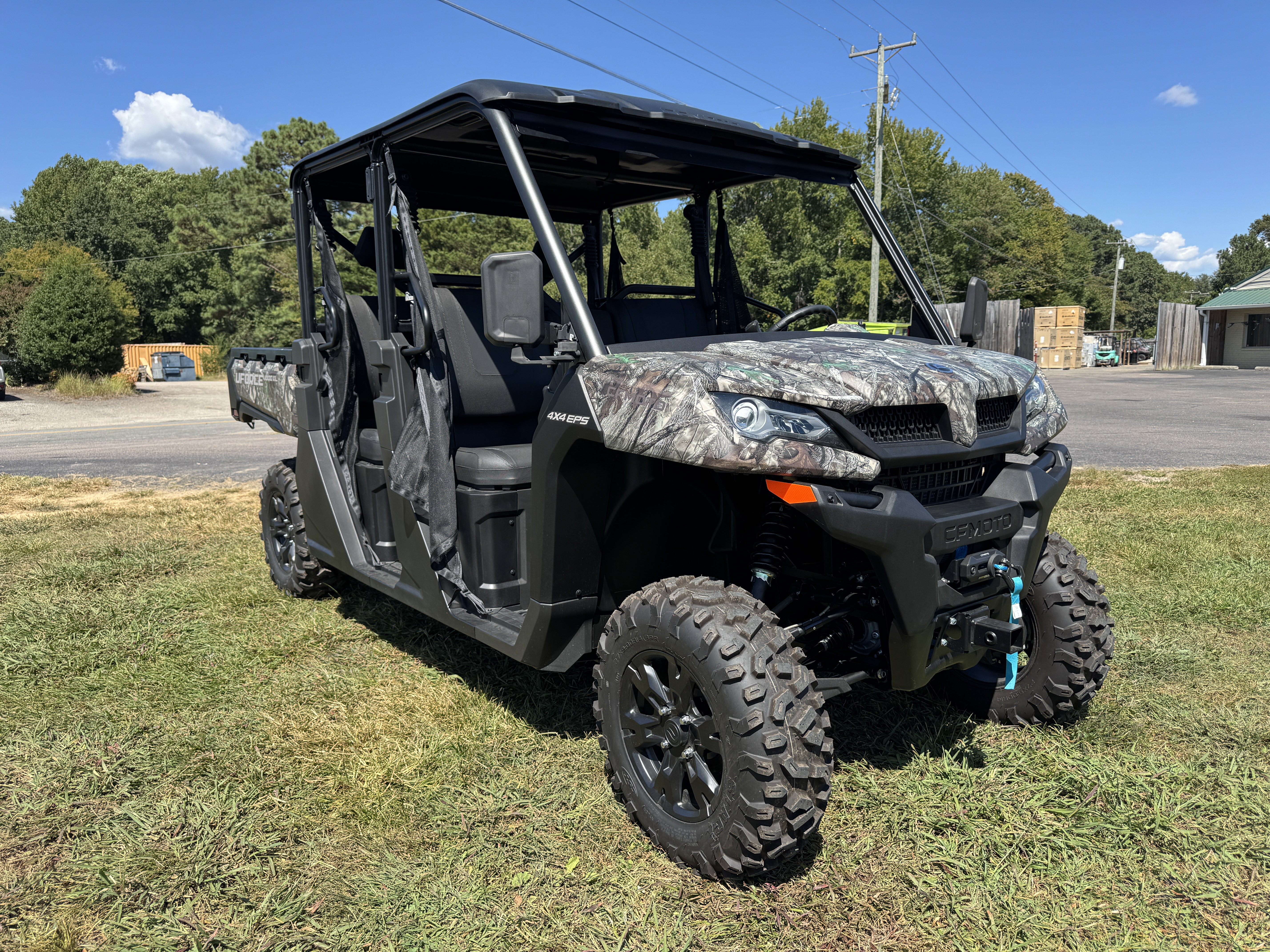2025 CFMOTO UFORCE 1000 XL - Photo 2