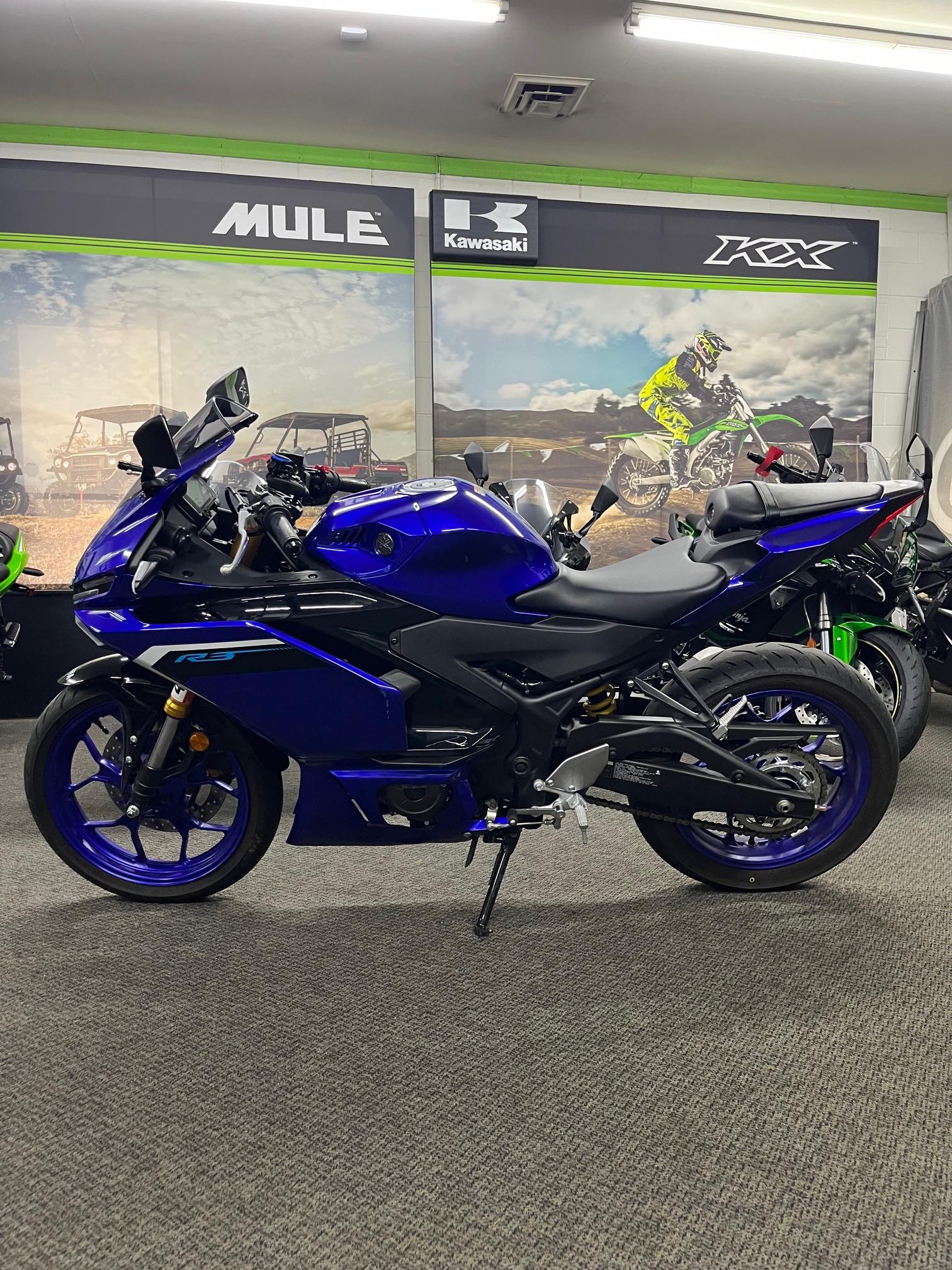 2025 Yamaha YZF R3 - Photo 7