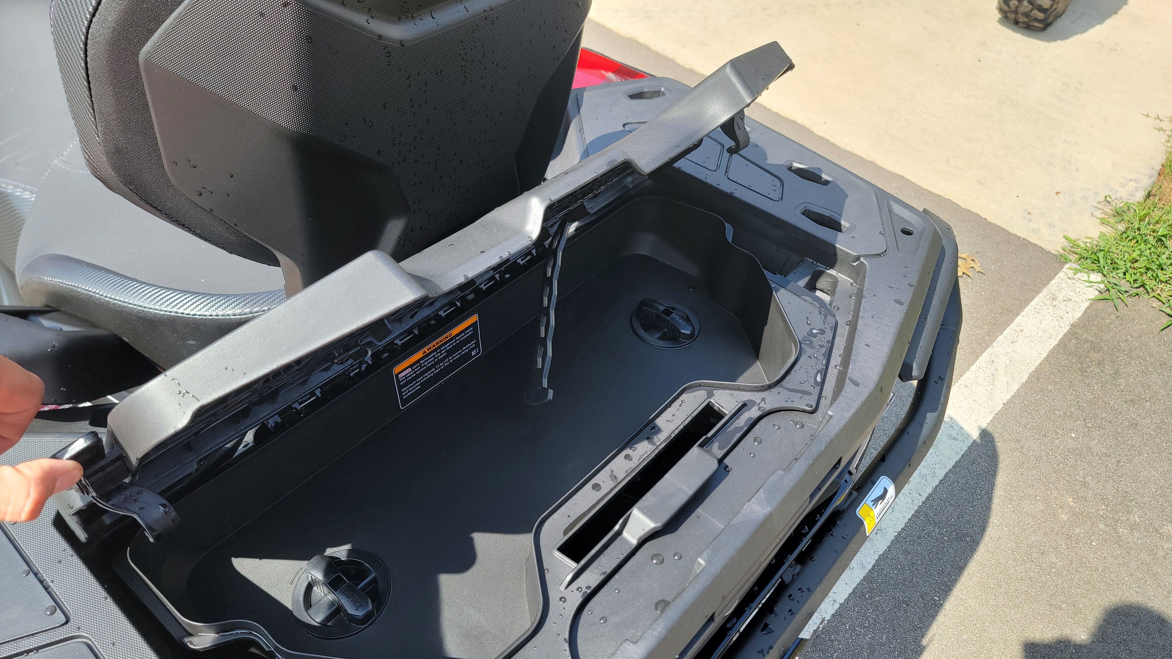 2025 Can-Am Outlander MAX XT 850 - Photo 12