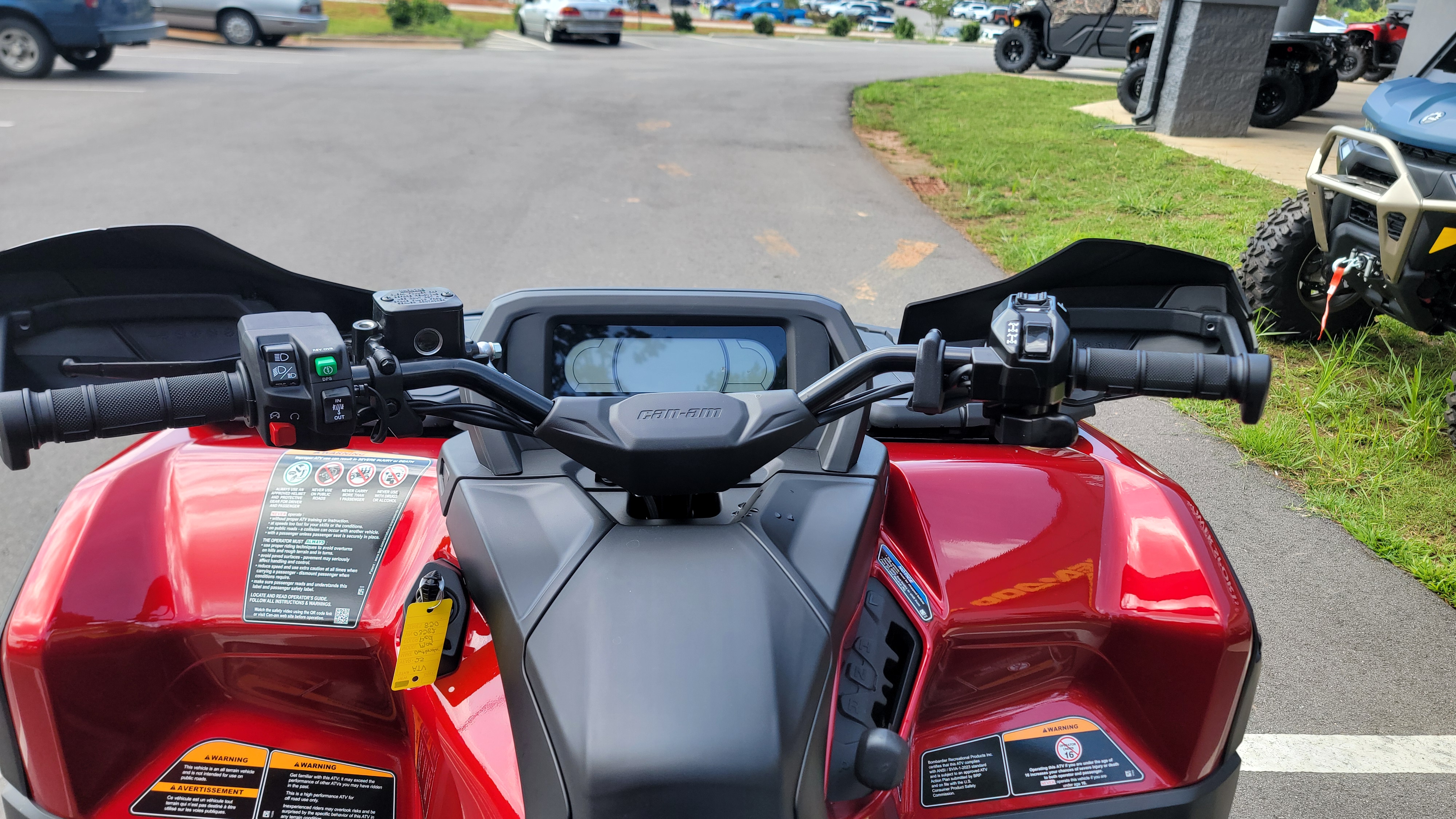 2025 Can-Am Outlander MAX XT 850 - Photo 15