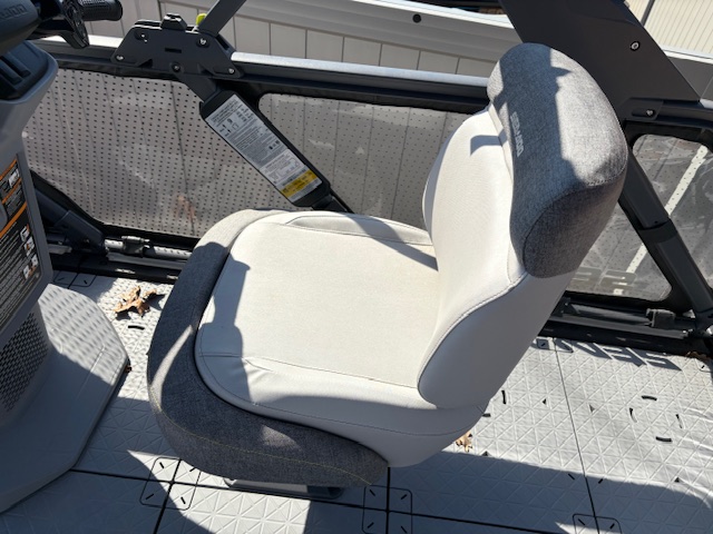 2024 Sea-Doo Switch® Sport 21 - 230 hp - Photo 10