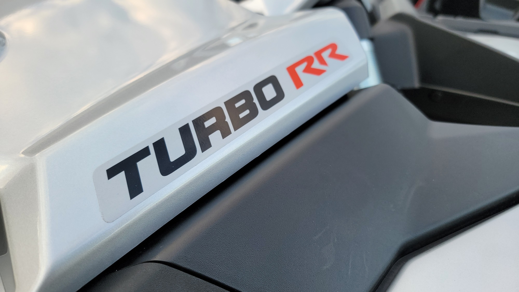 2025 Can-Am Maverick X3 X mr TURBO RR 72 - Photo 5