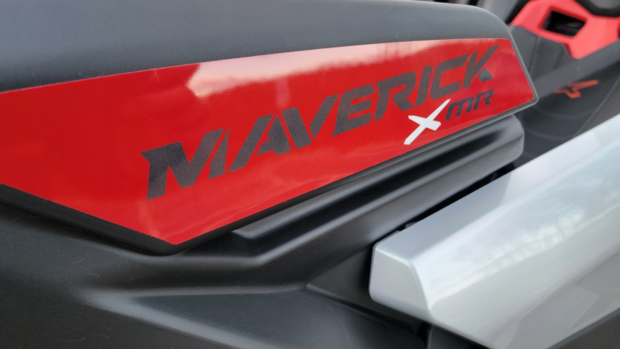 2025 Can-Am Maverick X3 X mr TURBO RR 72 - Photo 6