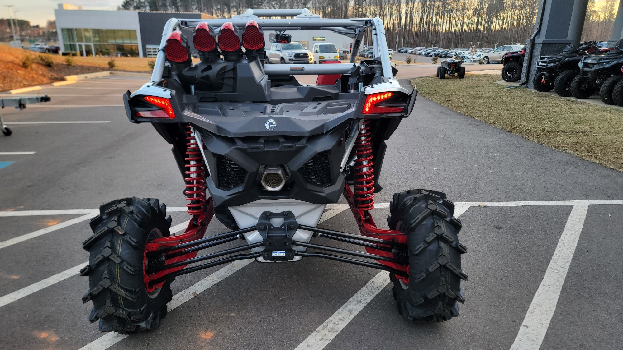 2025 Can-Am Maverick X3 X mr TURBO RR 72 - Photo 12