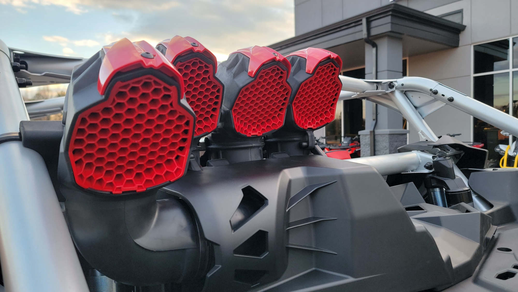 2025 Can-Am Maverick X3 X mr TURBO RR 72 - Photo 13