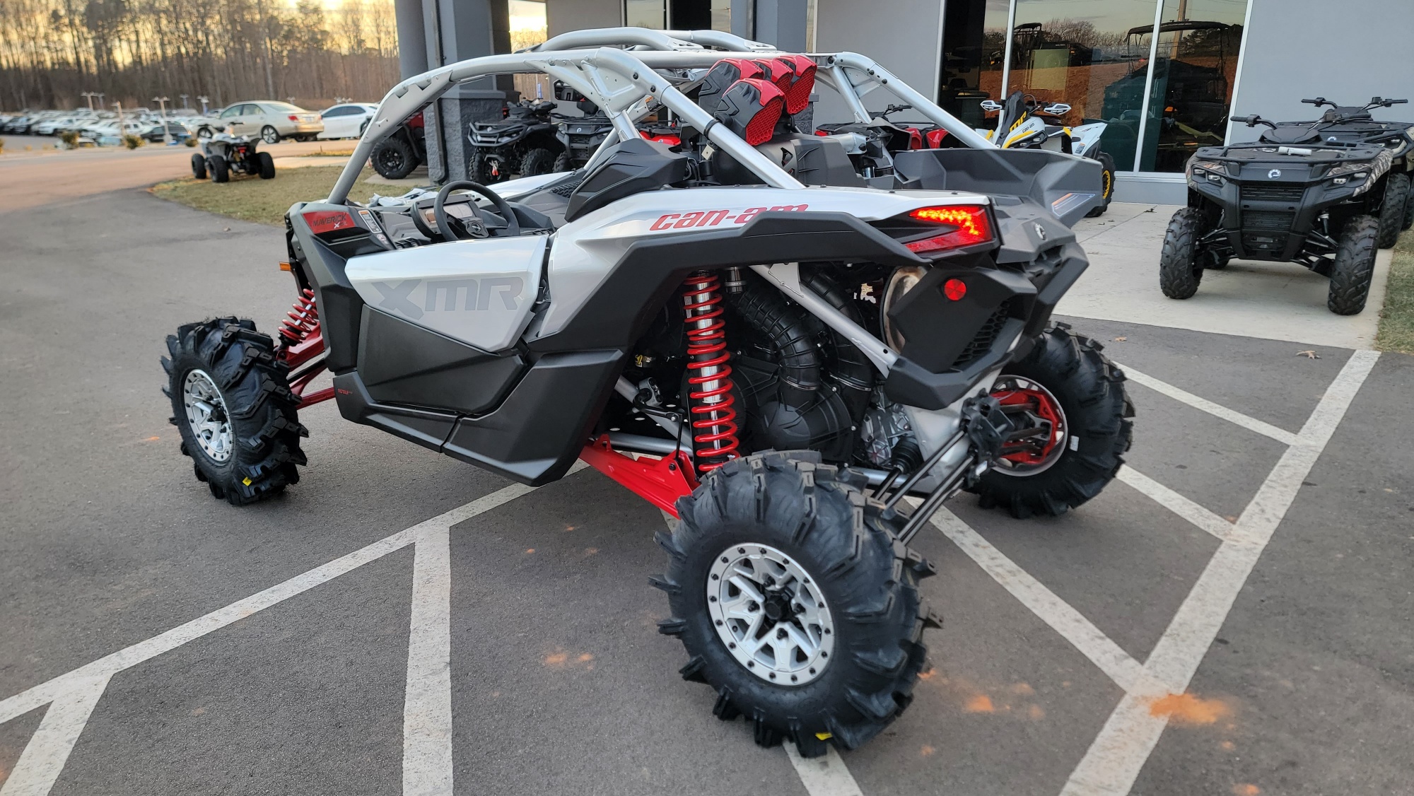 2025 Can-Am Maverick X3 X mr TURBO RR 72 - Photo 14