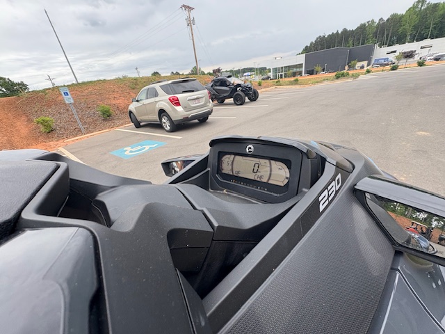 2025 Sea-Doo GTX 170 - Photo 9
