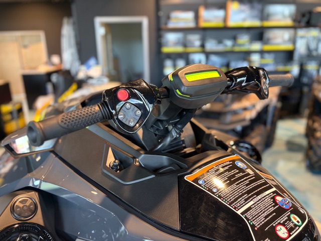 2025 Sea-Doo RXT-X 325 - Photo 11