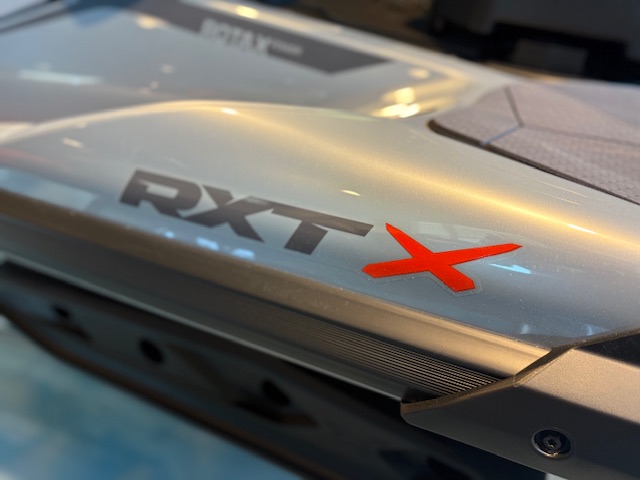2025 Sea-Doo RXT-X 325 - Photo 15
