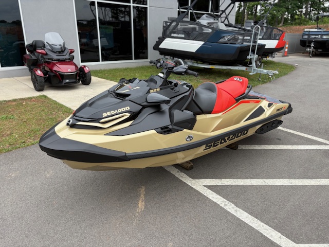 2025 Sea-Doo RXT-X 325 - Photo 2