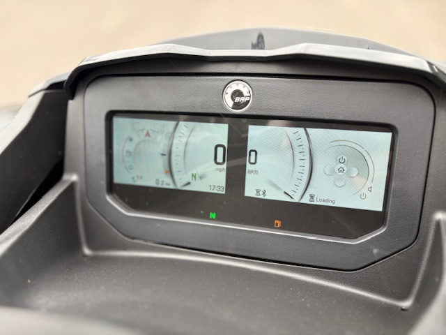 2025 Sea-Doo RXT-X 325 - Photo 12