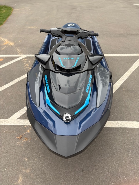 2025 Sea-Doo GTX 170 - Photo 6
