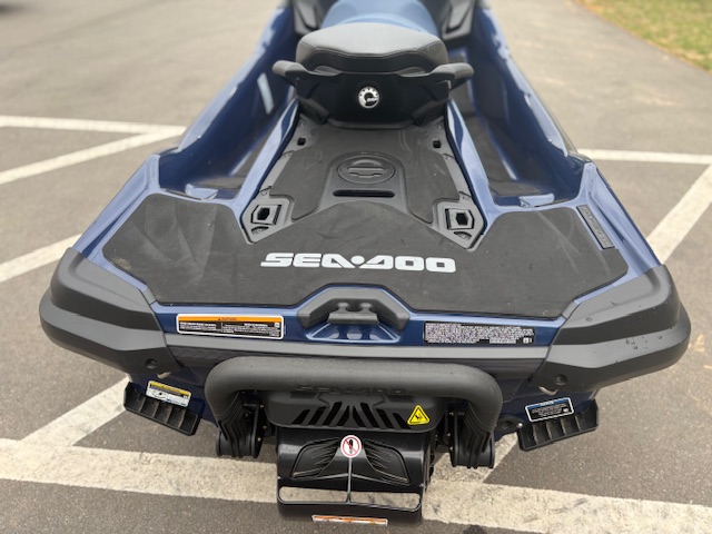2025 Sea-Doo GTX 170 - Photo 9