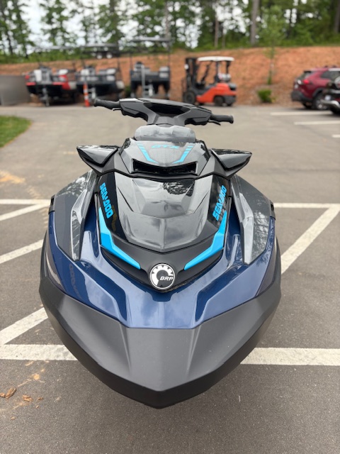 2025 Sea-Doo GTX 230 - Photo 7