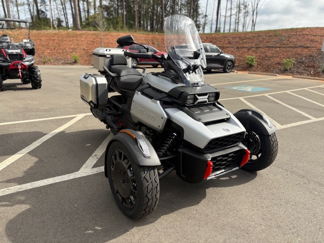 2025 Can-Am Canyon XT - Photo 6