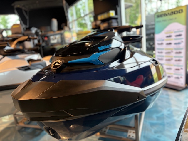 2025 Sea-Doo GTX 300 - Photo 13