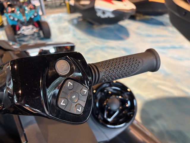 2025 Sea-Doo GTR X 300 - Photo 16