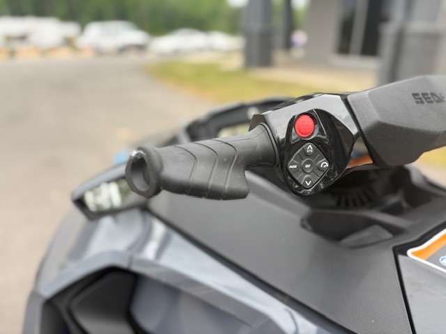 2025 Sea-Doo GTX 300 - Photo 14