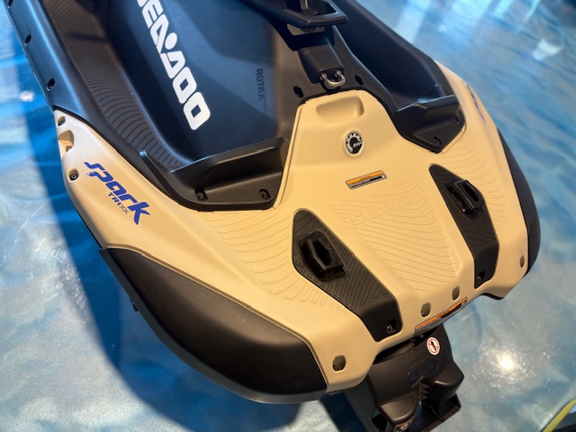 2025 Sea-Doo SparkTRIXX For 1 - Photo 9