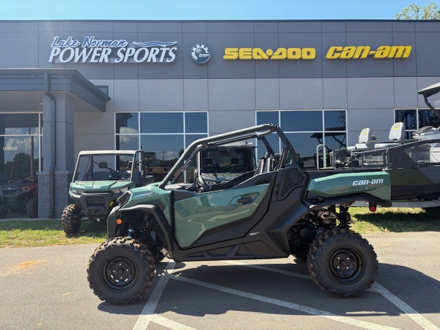 2025 Can-Am Commander DPS 700