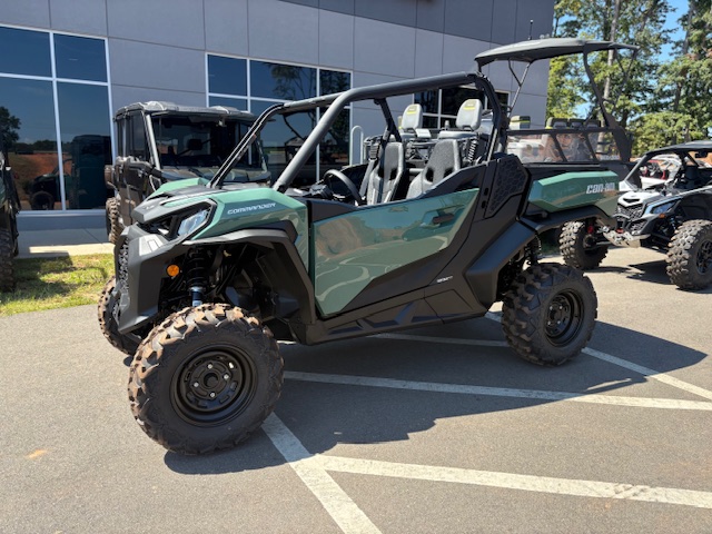 2025 Can-Am Commander DPS 700 - Photo 11
