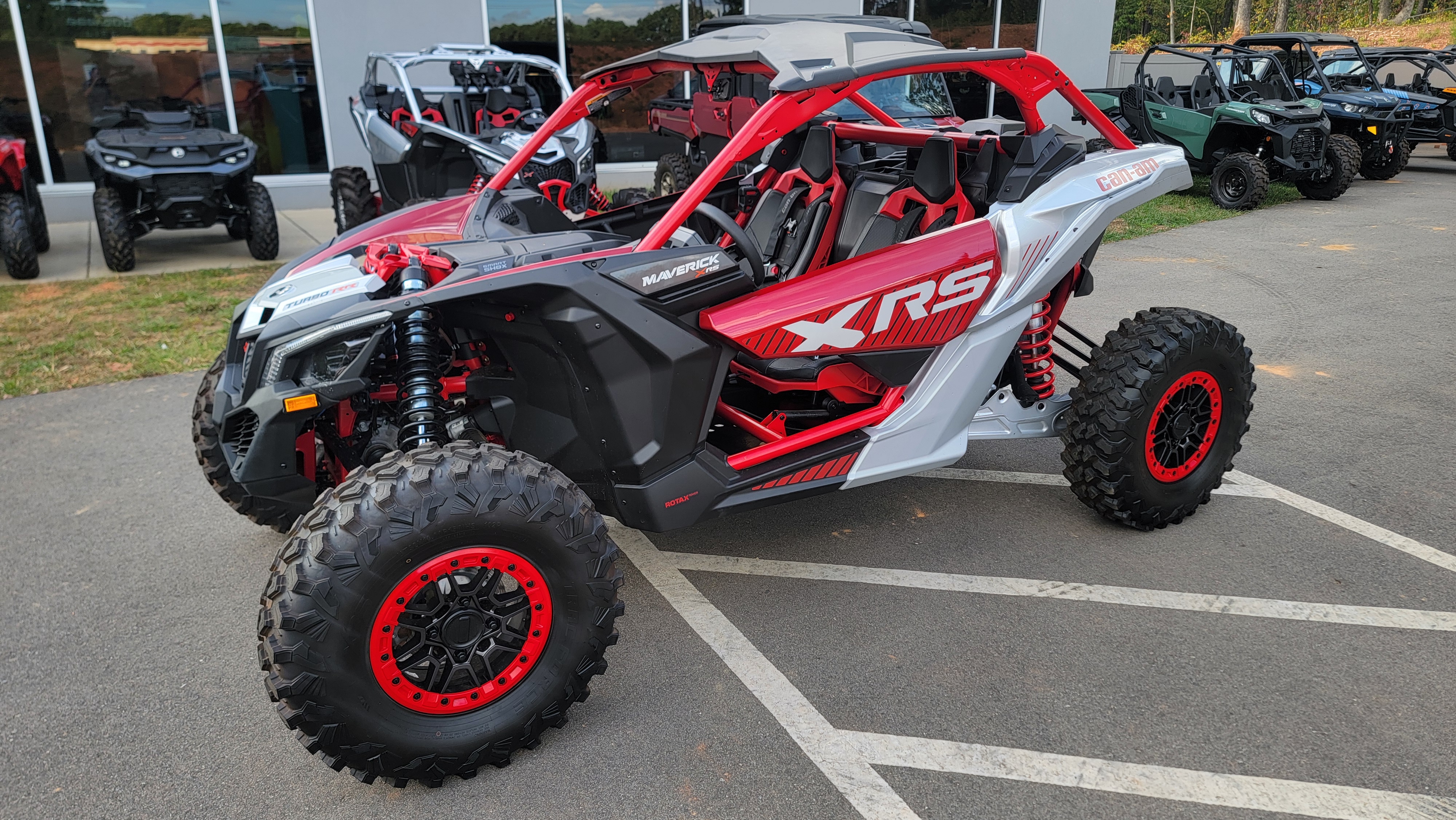 2025 Can-Am Maverick X3 X rs TURBO RR With SMART-SHOX - Photo 2