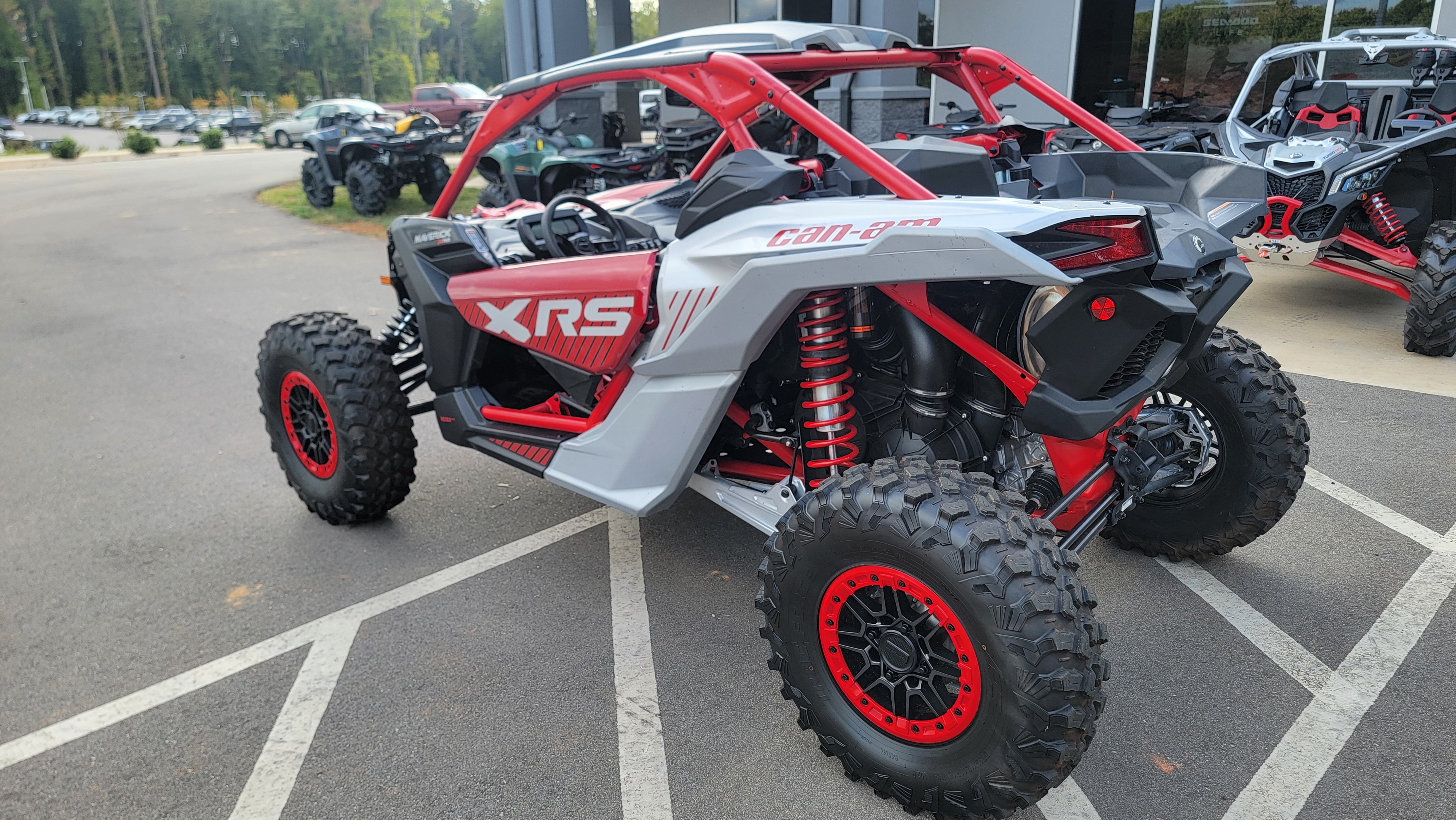 2025 Can-Am Maverick X3 X rs TURBO RR With SMART-SHOX - Photo 4