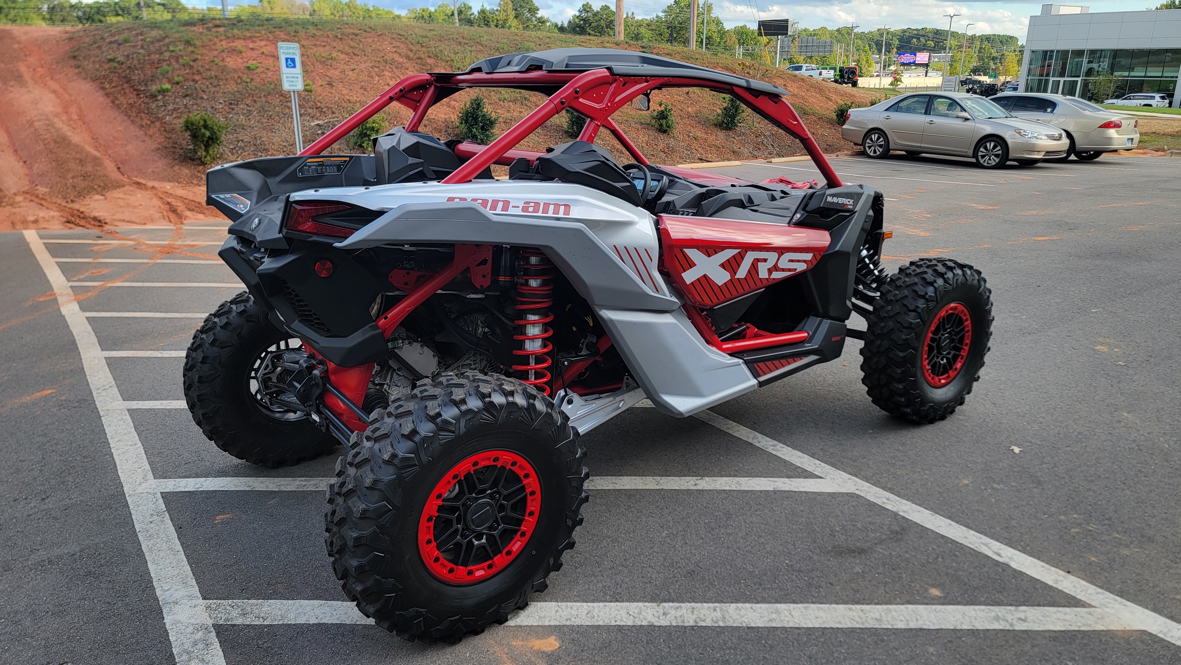 2025 Can-Am Maverick X3 X rs TURBO RR With SMART-SHOX - Photo 6