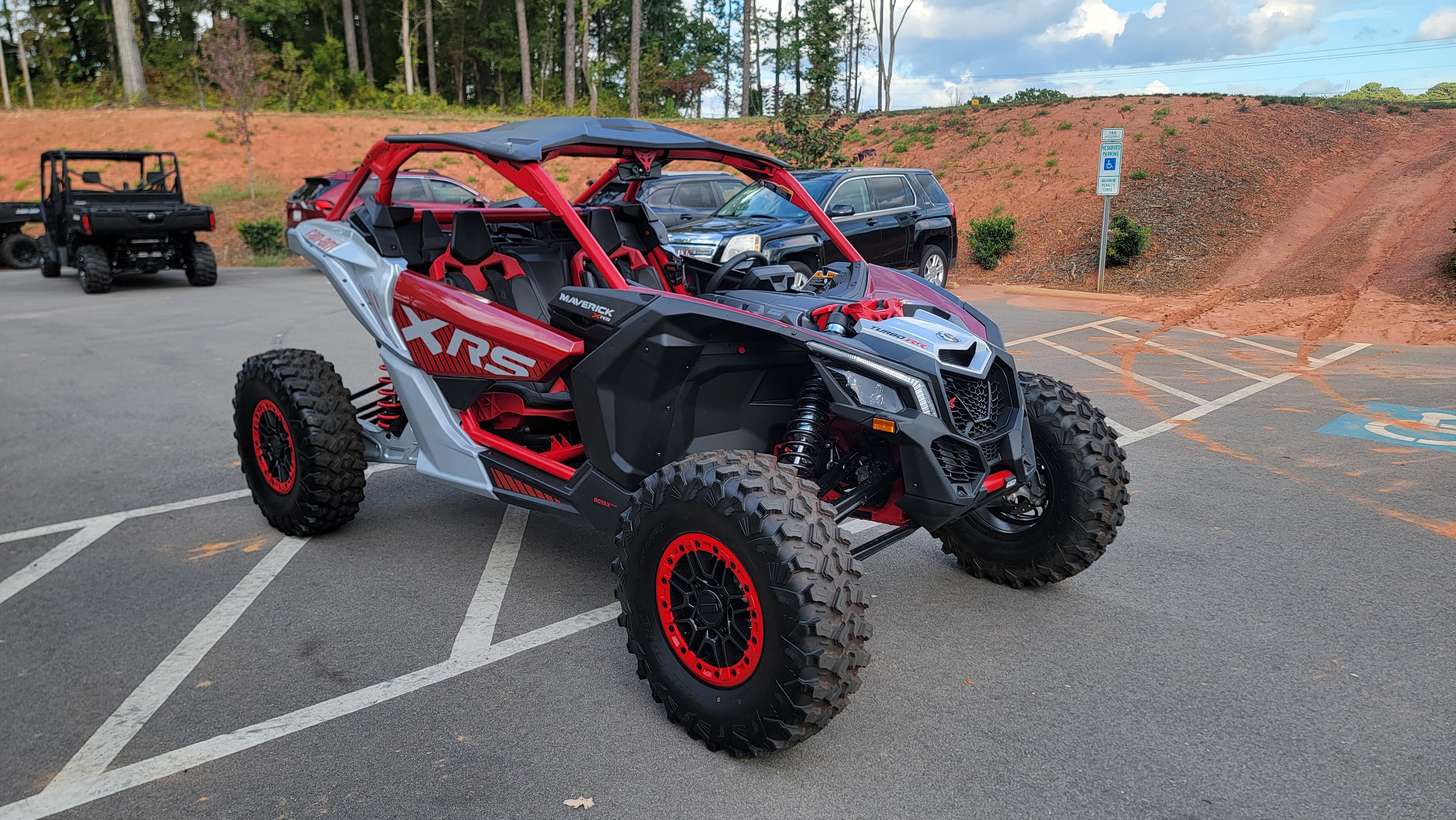2025 Can-Am Maverick X3 X rs TURBO RR With SMART-SHOX - Photo 8