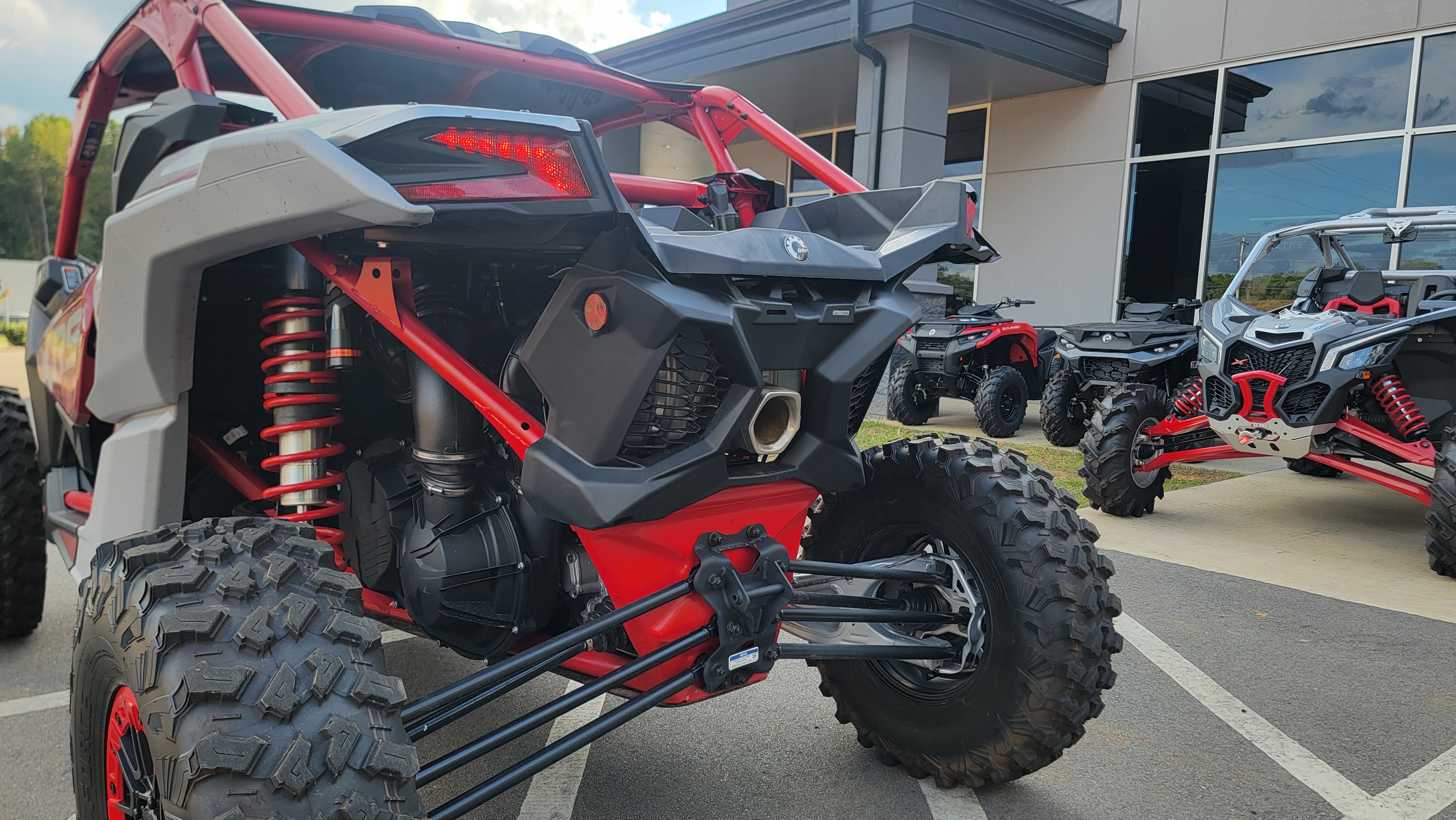 2025 Can-Am Maverick X3 X rs TURBO RR With SMART-SHOX - Photo 18