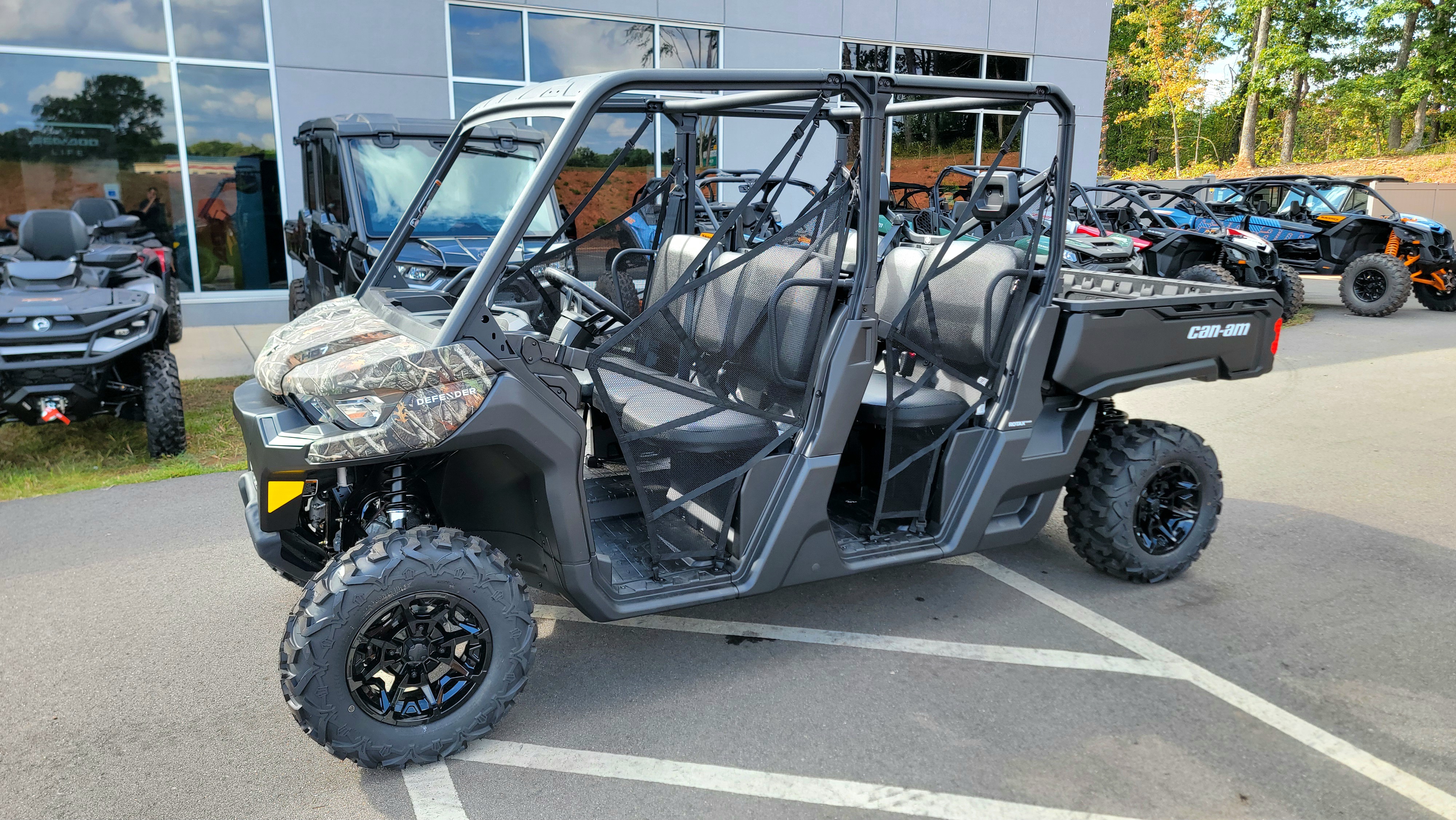 2025 Can-Am Defender MAX DPS HD7 - Photo 4