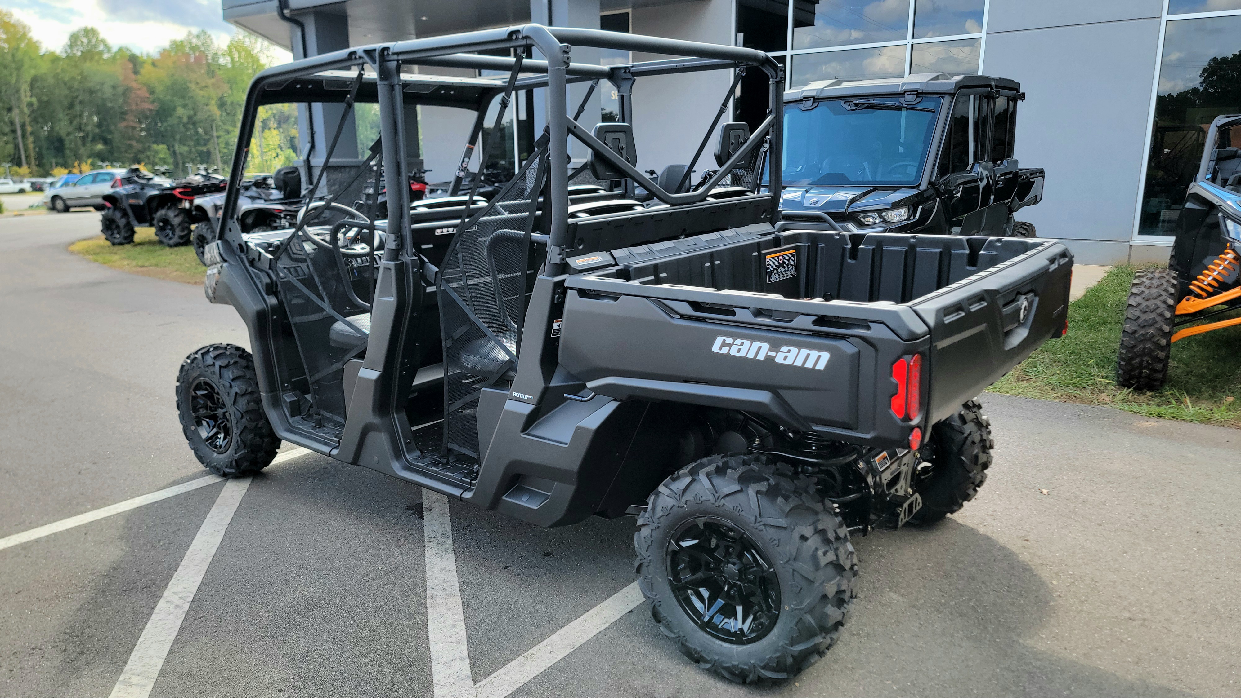 2025 Can-Am Defender MAX DPS HD7 - Photo 5