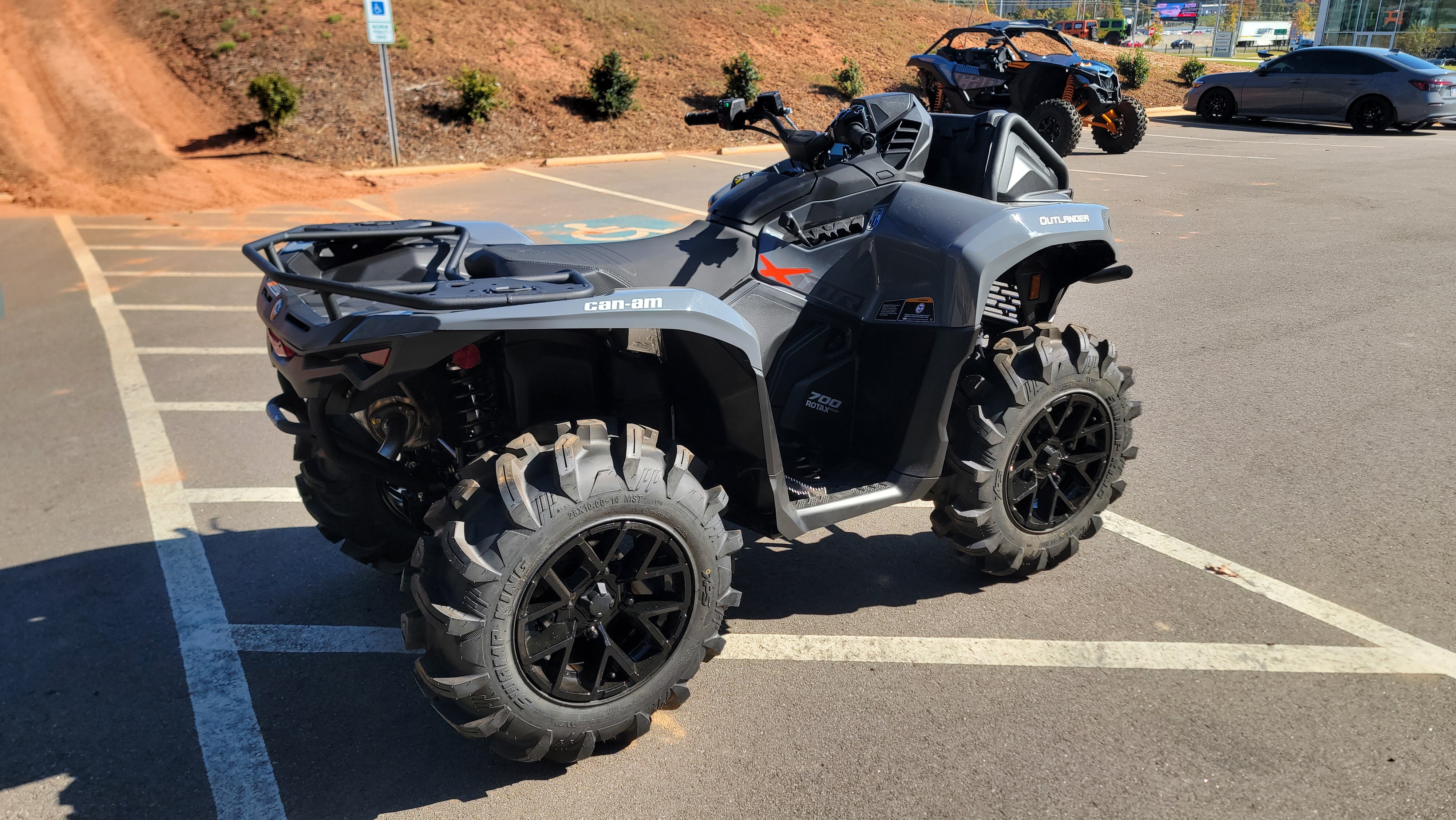2026 Can-Am Outlander™ X mr 700 - Photo 7