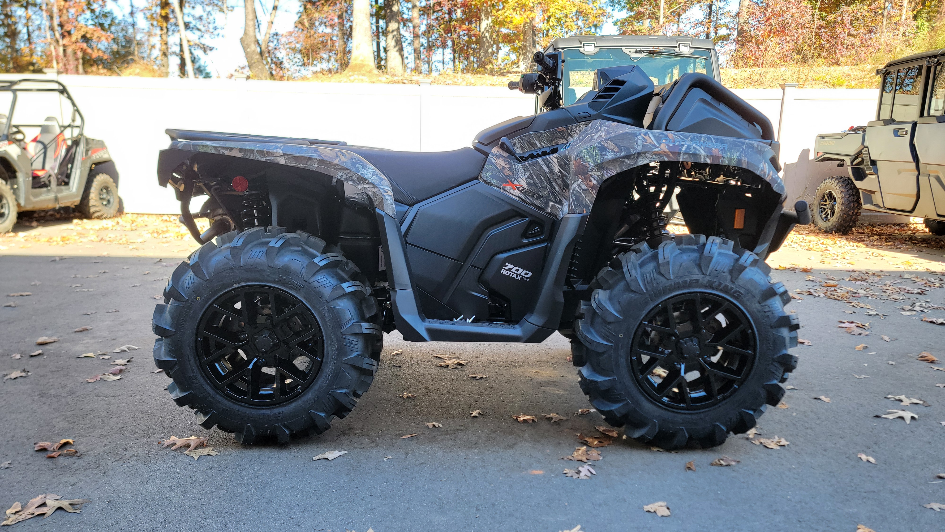 2026 Can-Am Outlander™ X mr 700 - Photo 8