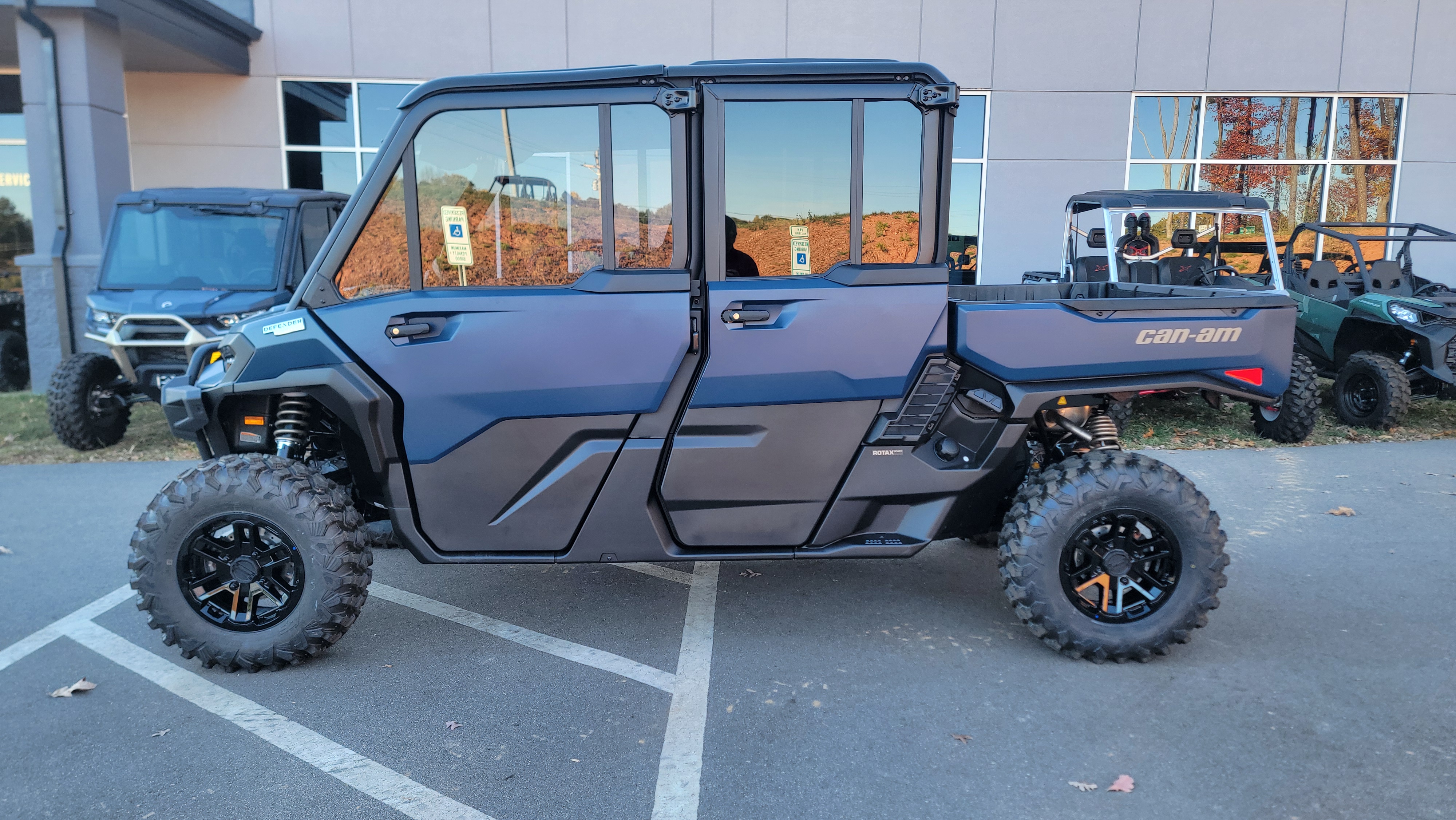 2026 Can-Am Defender MAX Limited HD11 - Photo 4