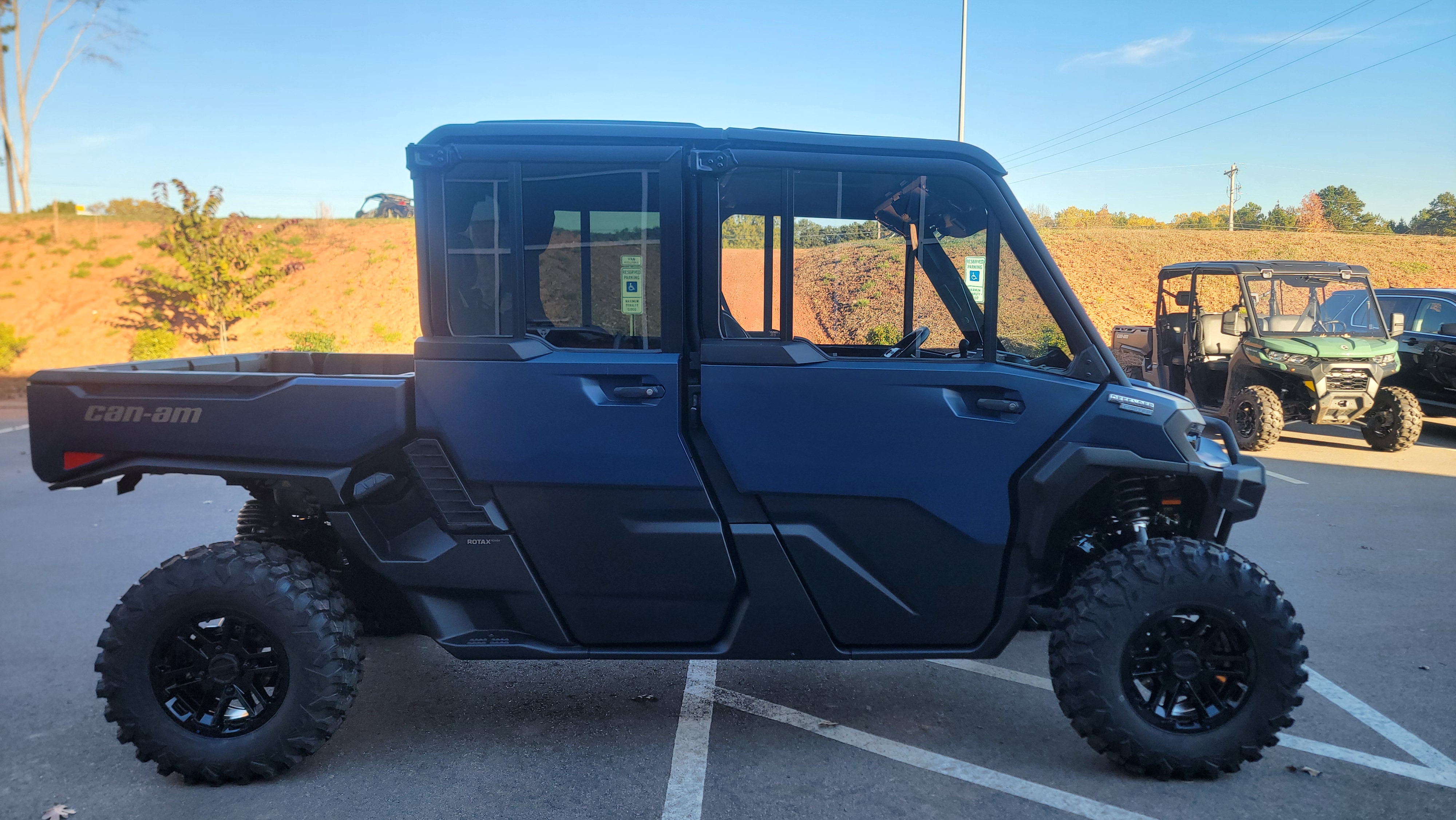 2026 Can-Am Defender MAX Limited HD11 - Photo 8