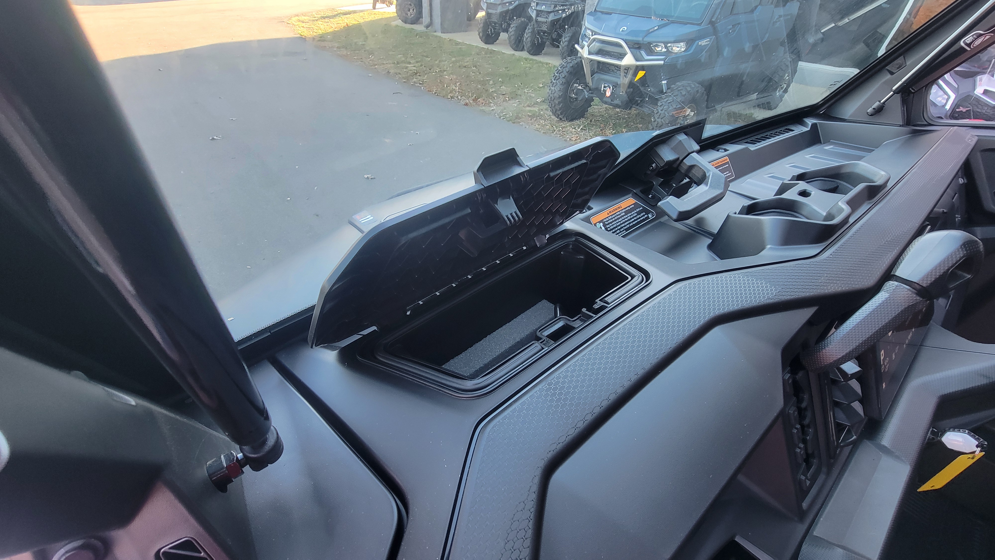 2026 Can-Am Defender MAX Limited HD11 - Photo 15