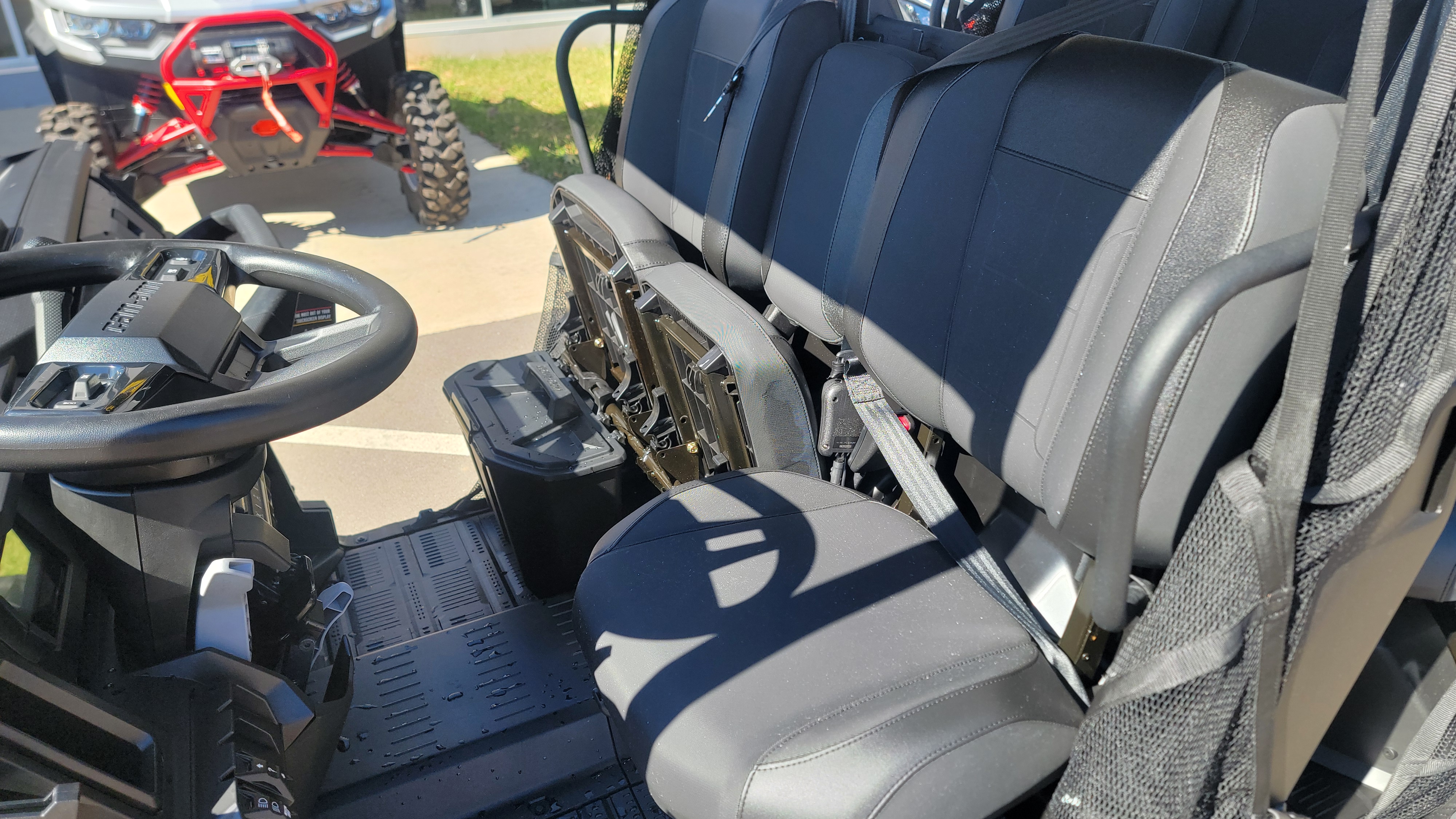2026 Can-Am Defender MAX XT HD11 - Photo 17