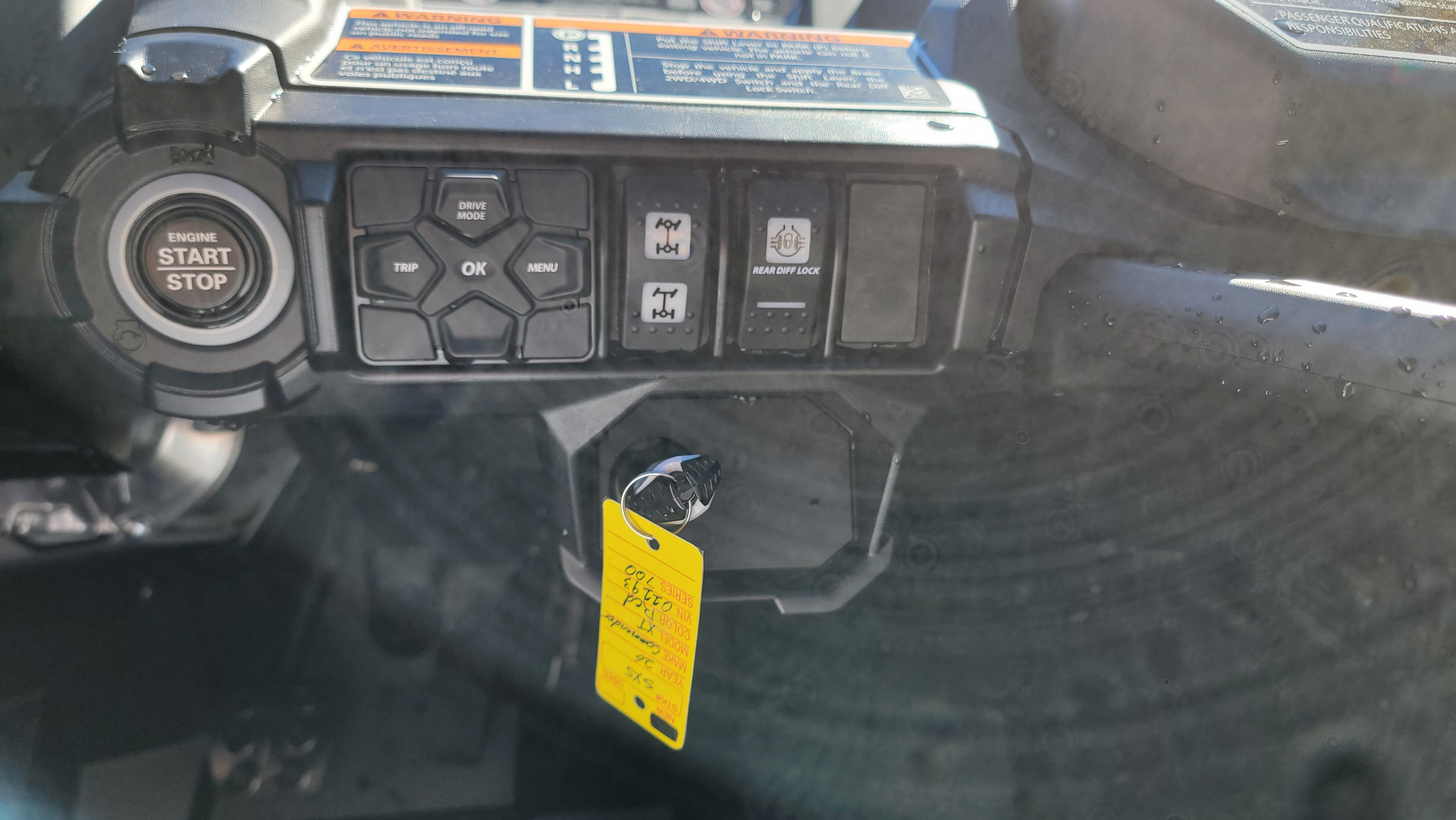 2026 Can-Am Commander XT 700 - Photo 12