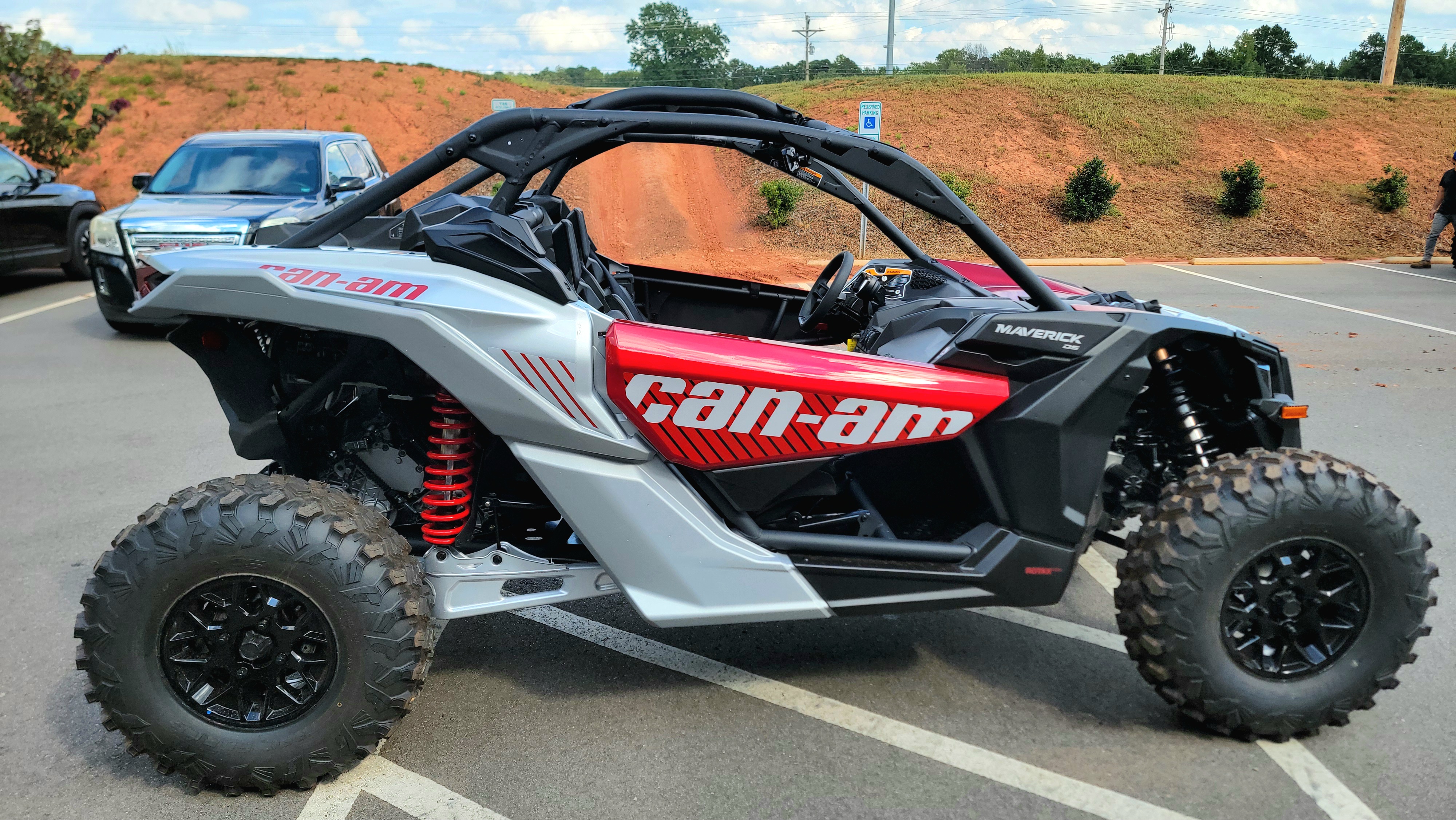 2025 Can-Am Maverick X3 DS TURBO - Photo 8