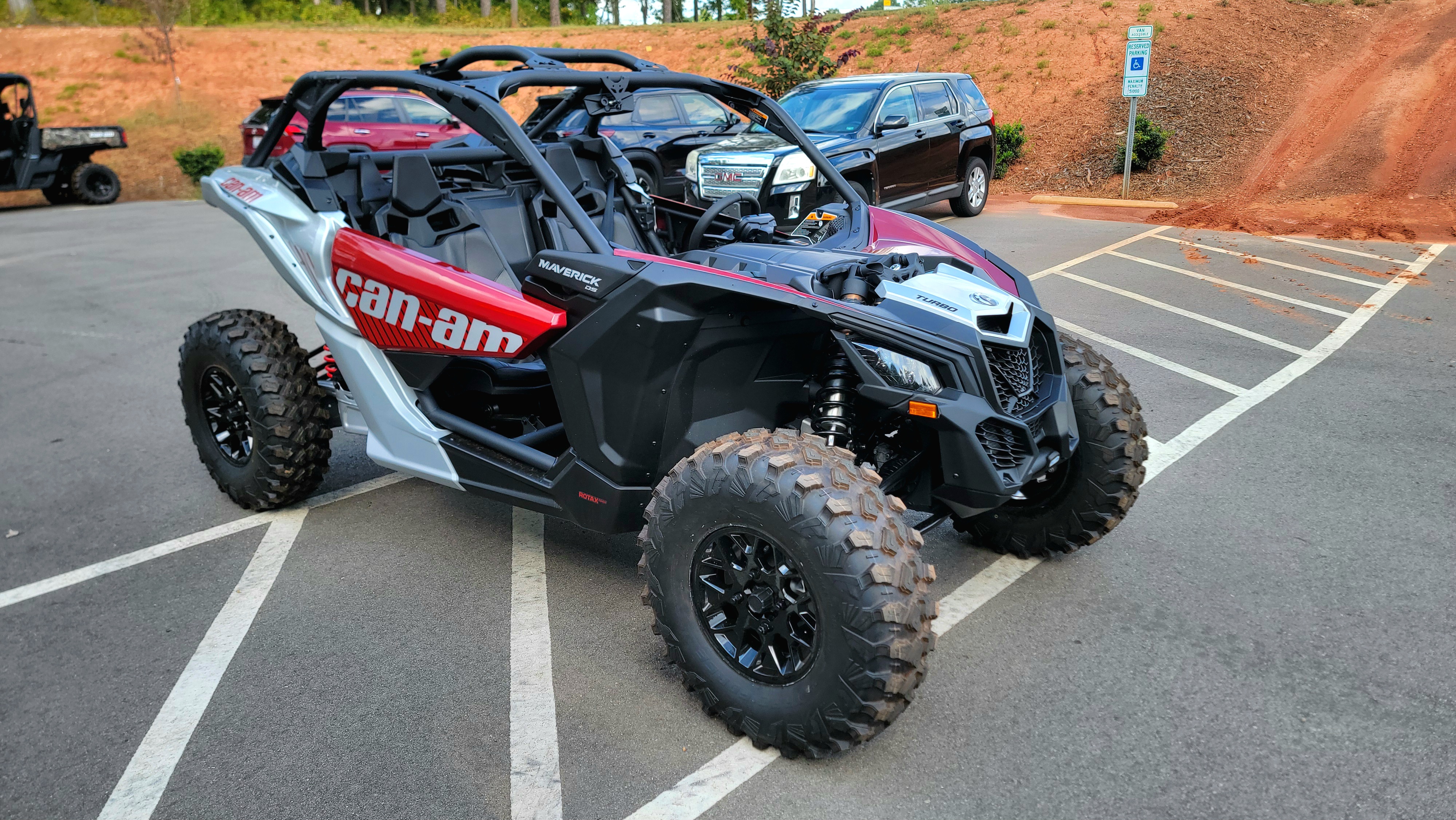 2025 Can-Am Maverick X3 DS TURBO - Photo 9