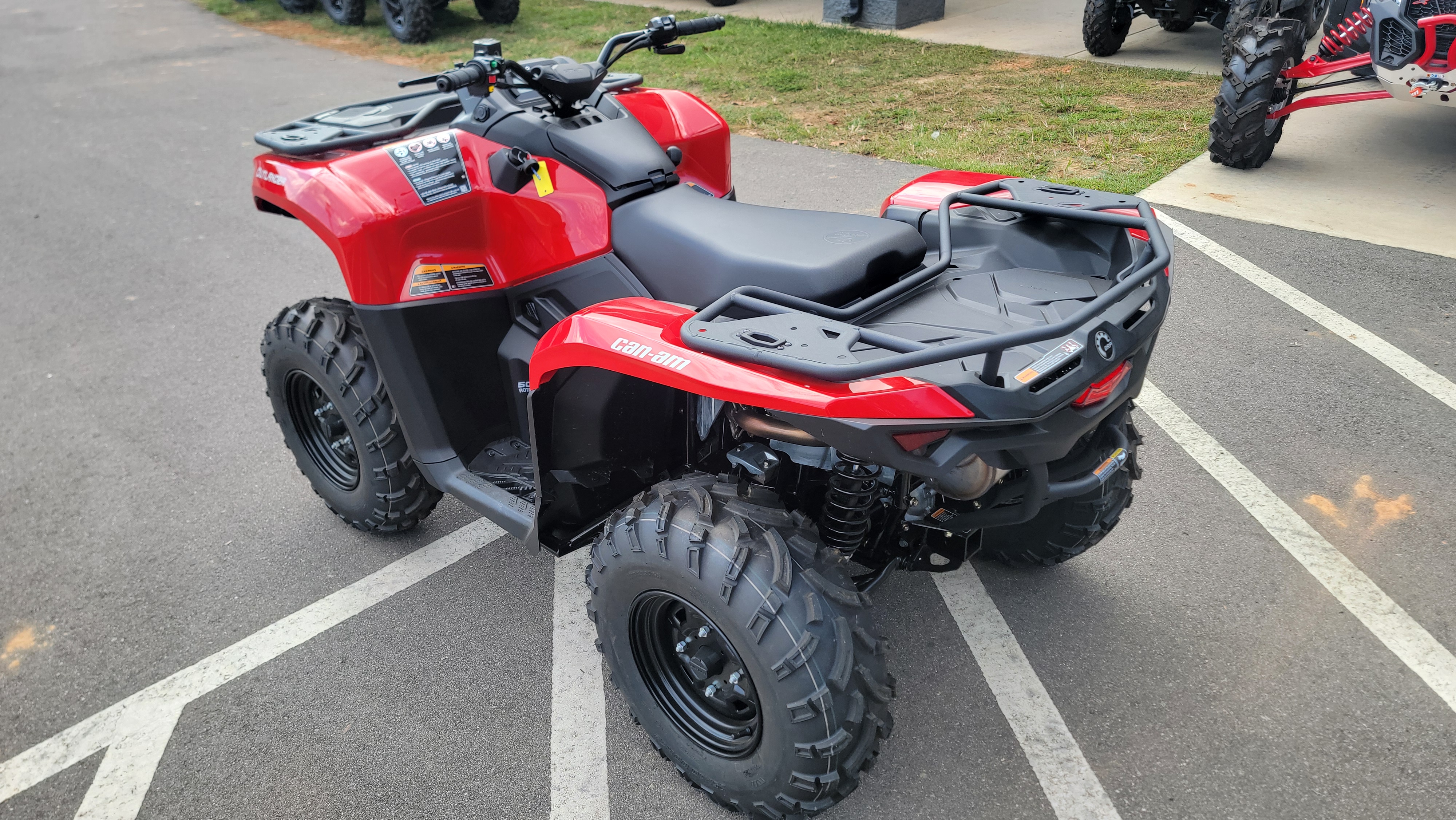 2025 Can-Am Outlander DPS 500 - Photo 4