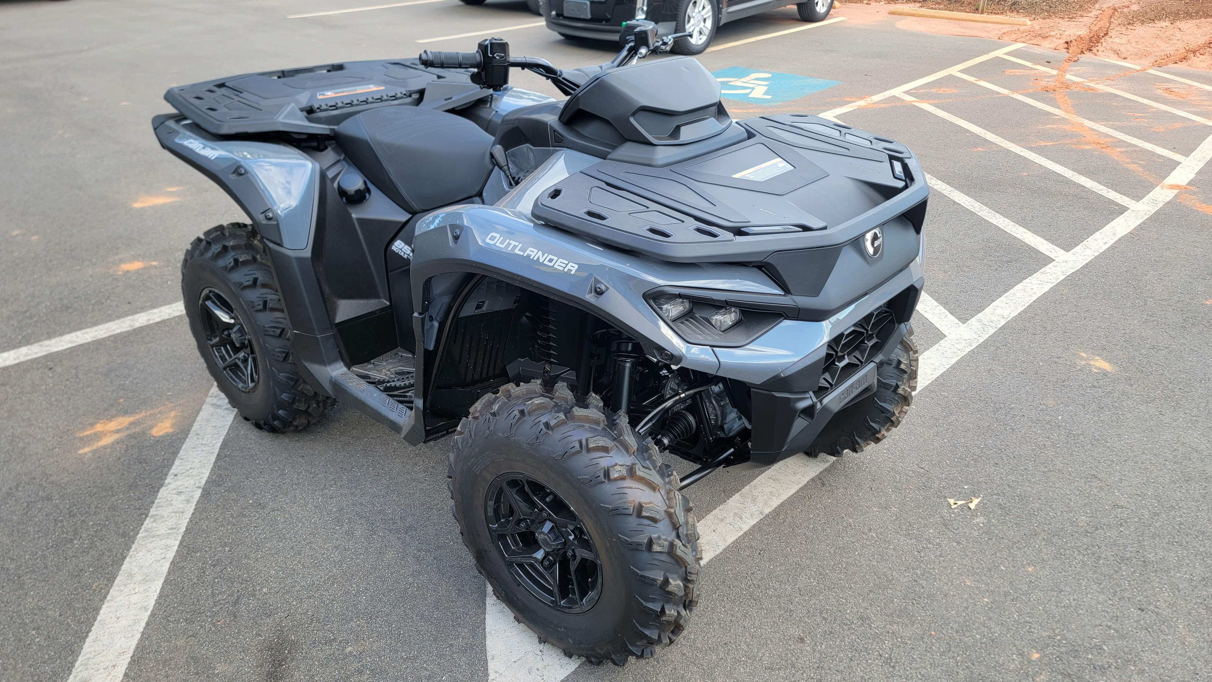 2025 Can-Am Outlander DPS 850 - Photo 8