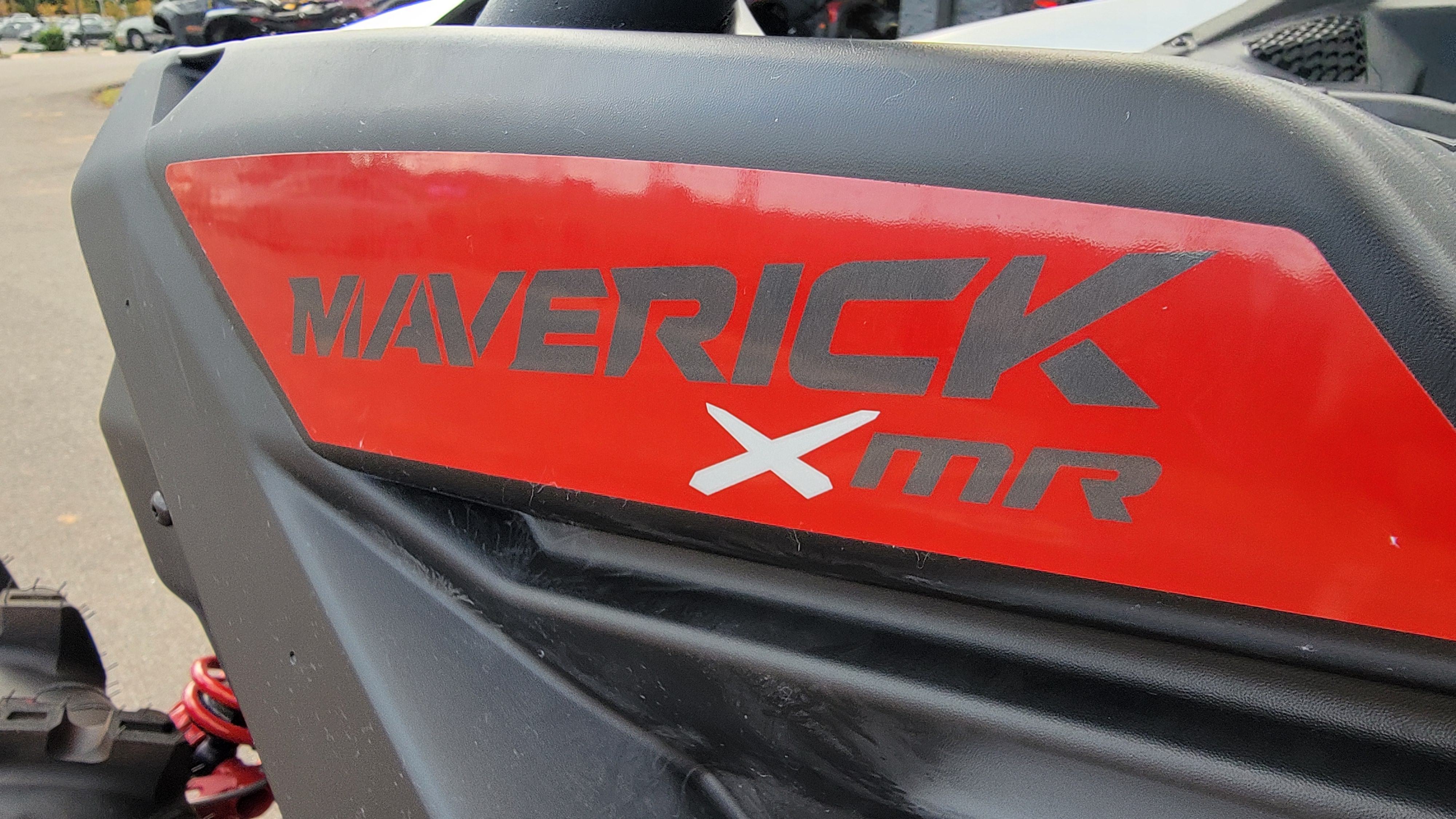 2025 Can-Am Maverick X3 X mr TURBO RR 64 - Photo 12