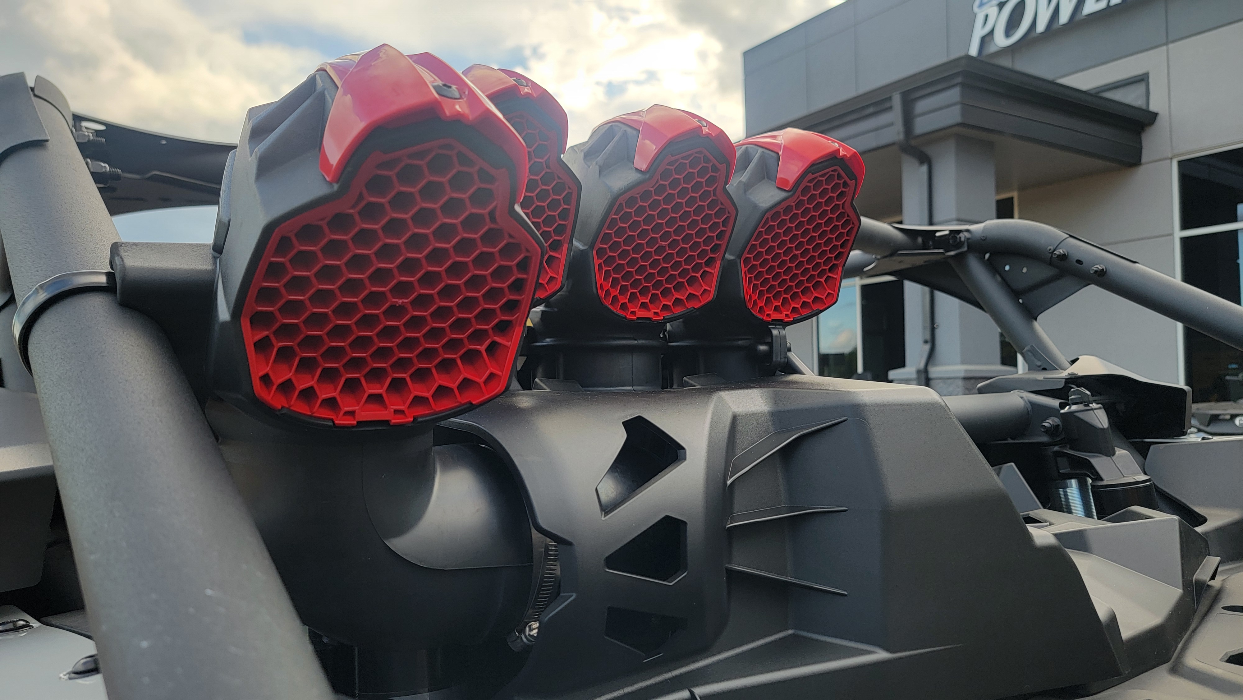 2025 Can-Am Maverick X3 X mr TURBO RR 64 - Photo 16