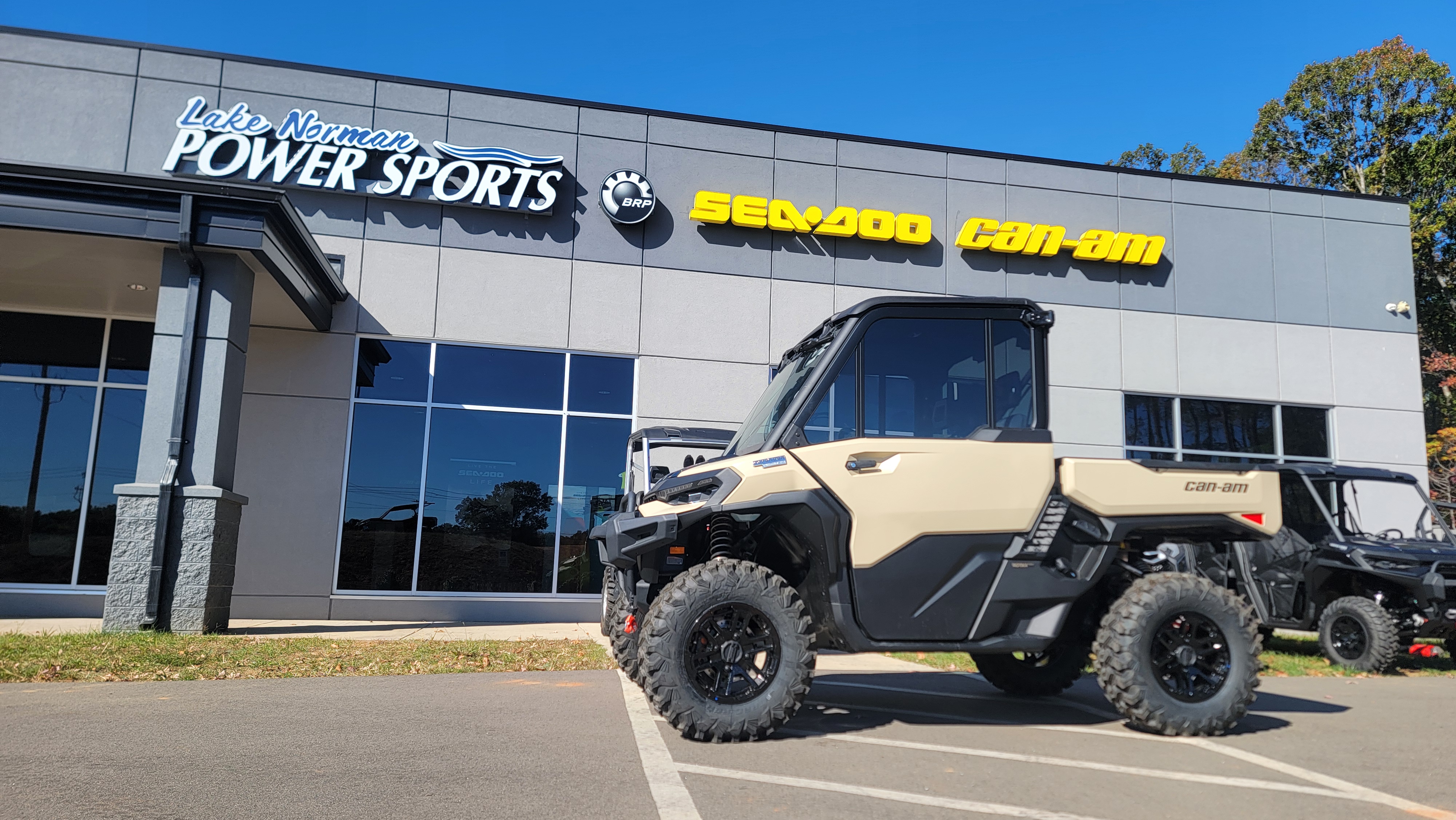 2026 Can-Am Defender Limited HD11