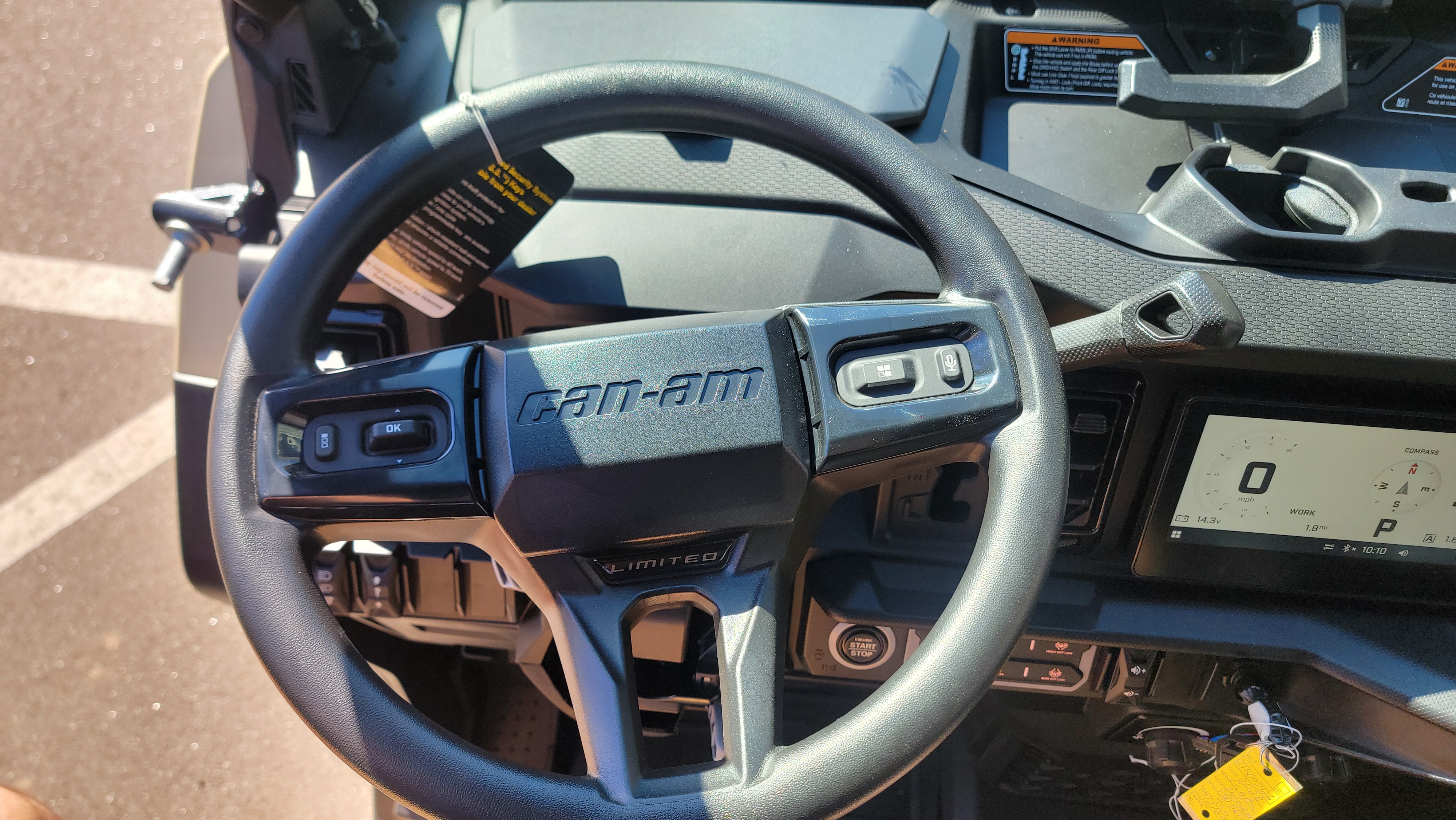 2026 Can-Am Defender Limited HD11 - Photo 14