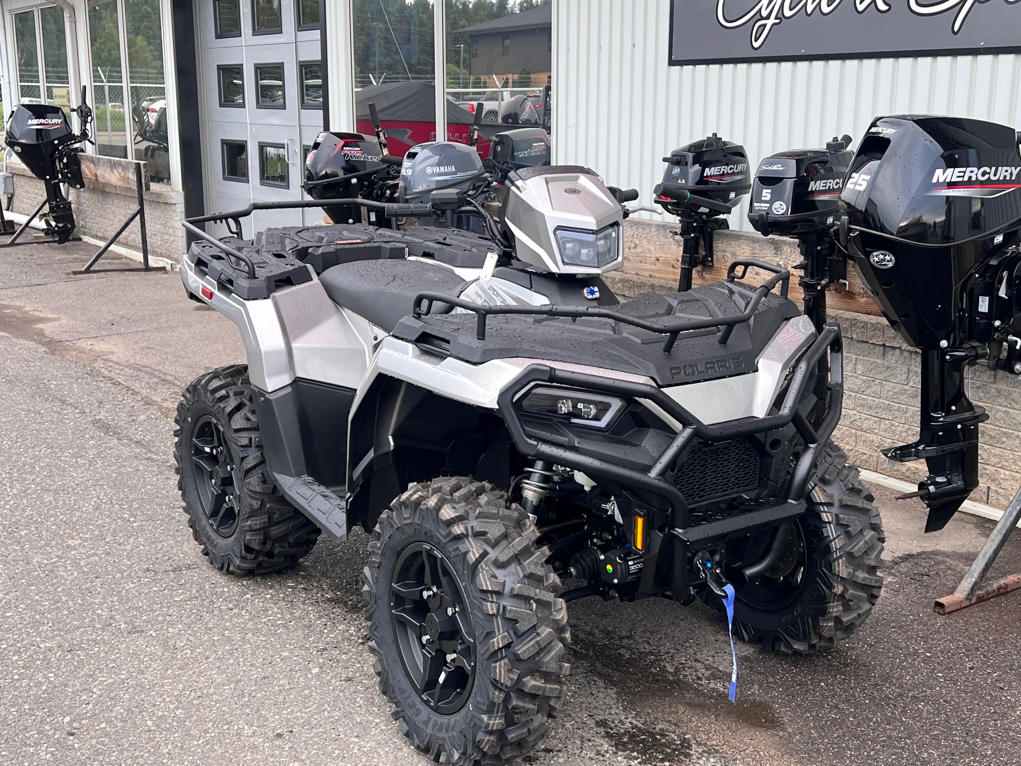 2025 Polaris SPMN 570 ULTIMATE - Photo 2